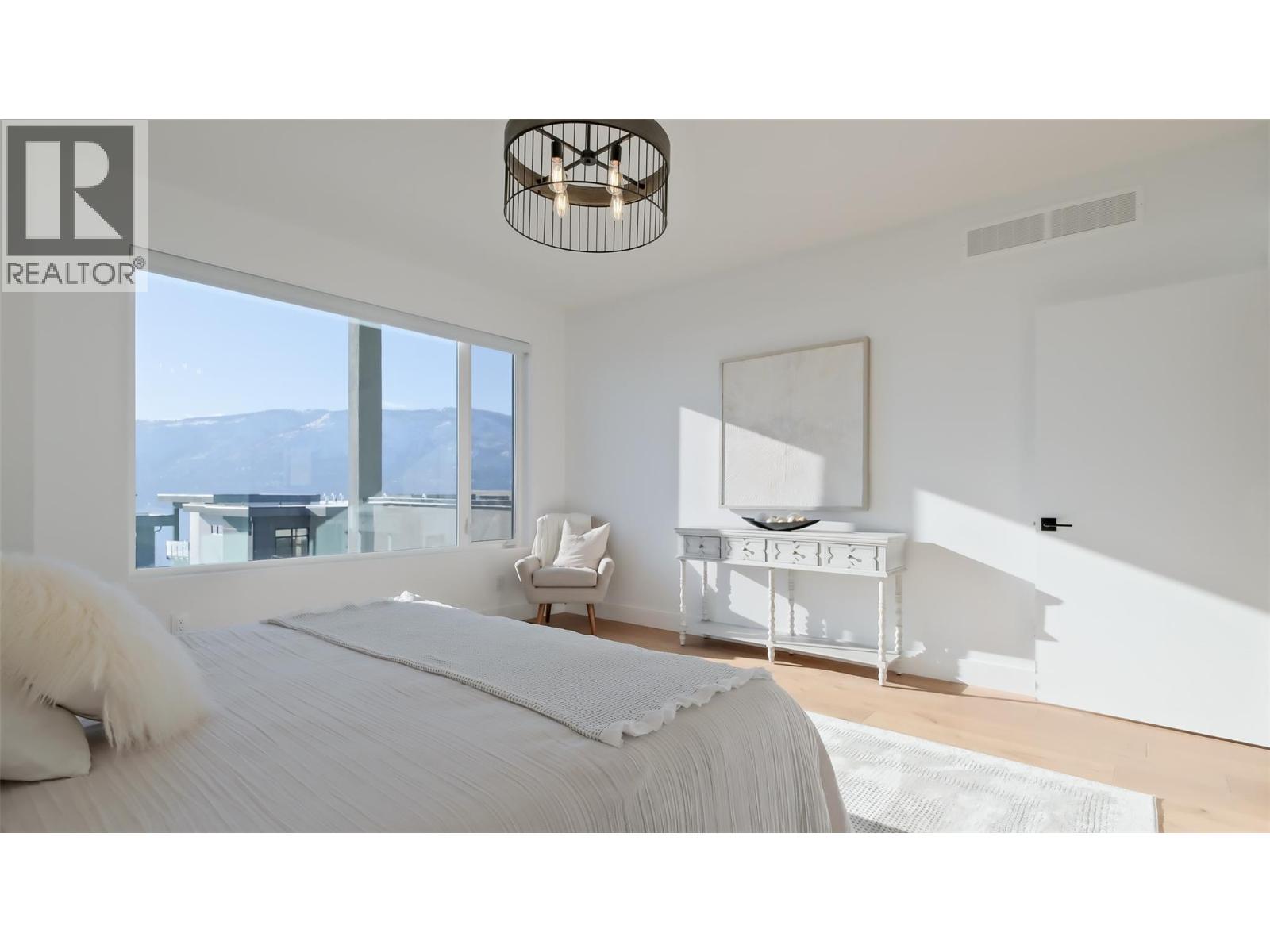 9201 Okanagan Centre Road W Unit# 20