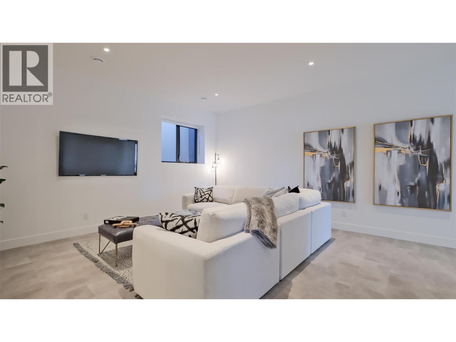 9201 Okanagan Centre Road W Unit# 20