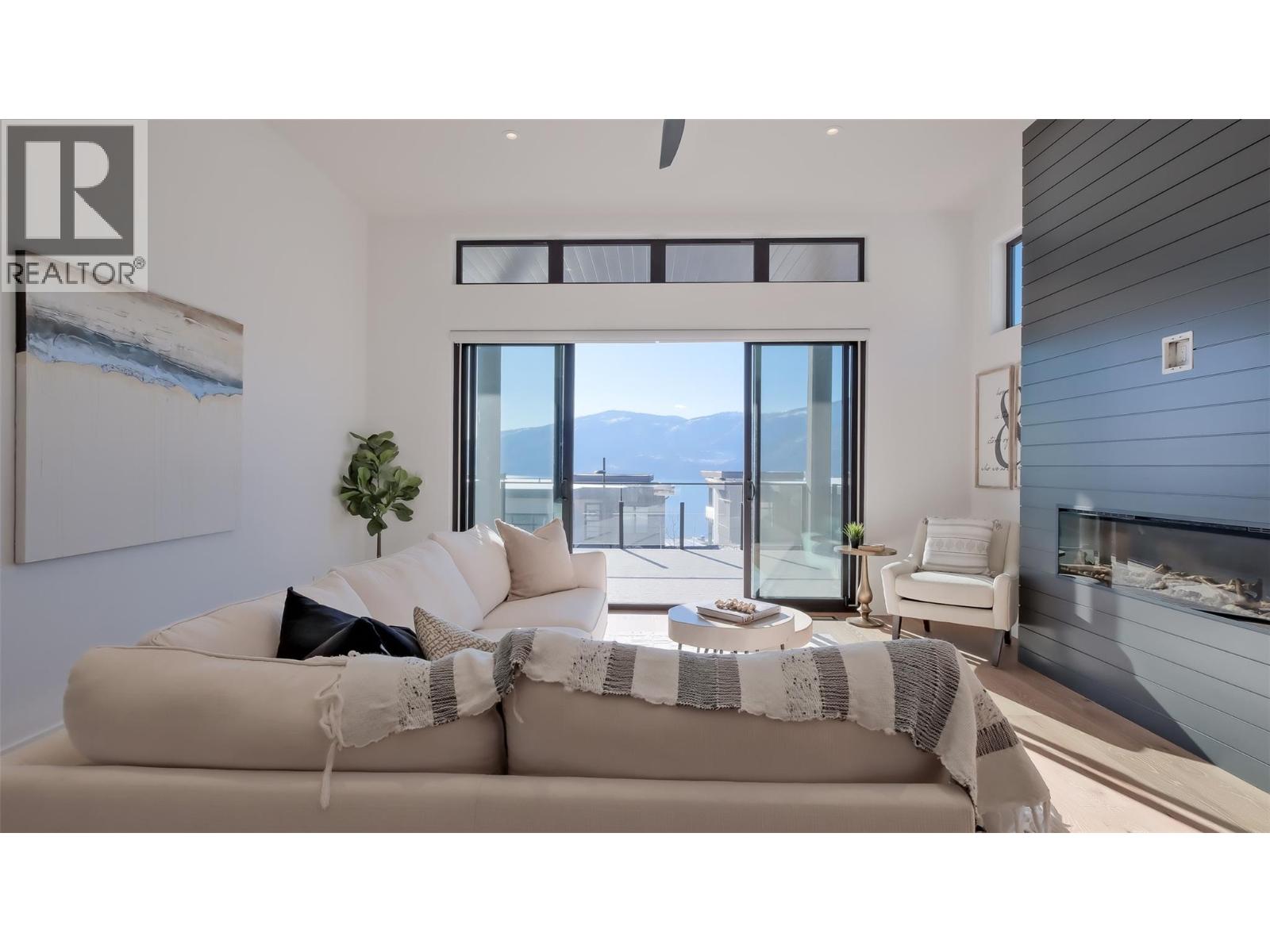 9201 Okanagan Centre Road W Unit# 20