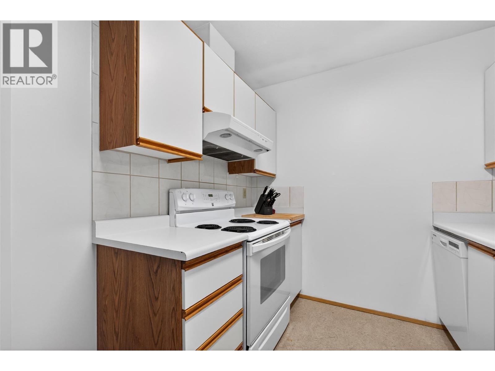 3180 De Montreuil Court Unit# 412