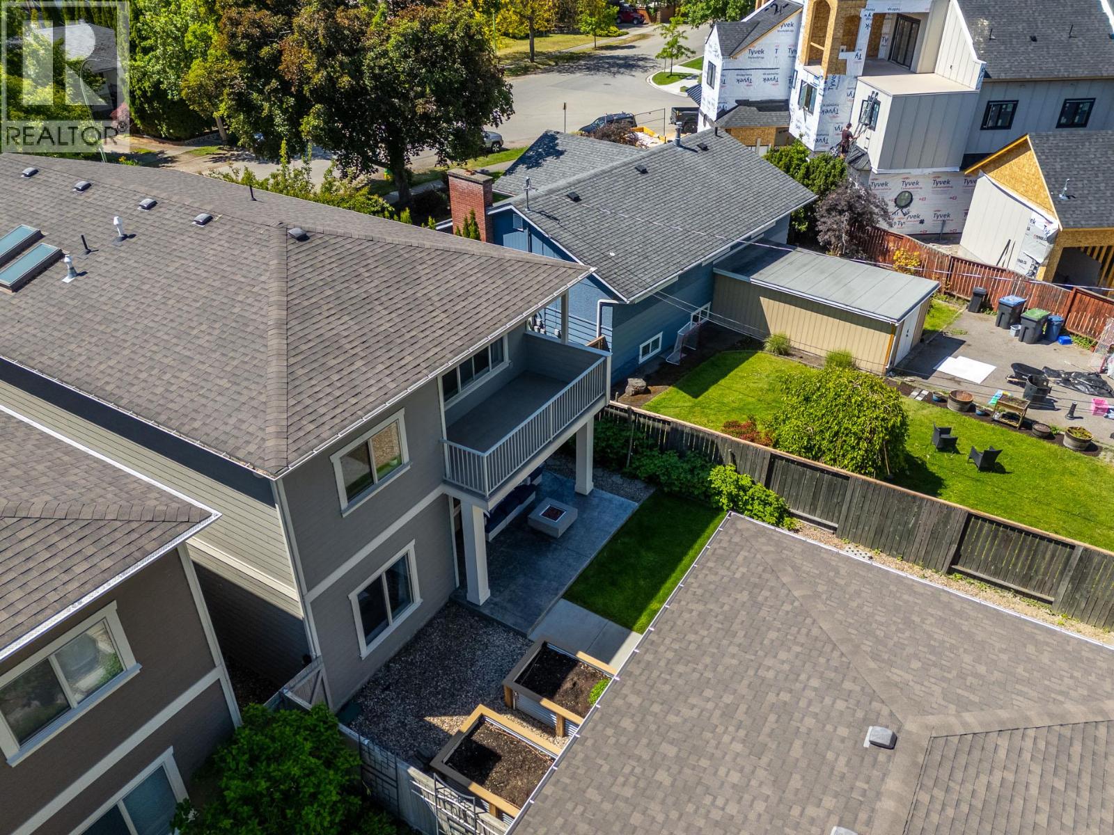 450 Francis Avenue