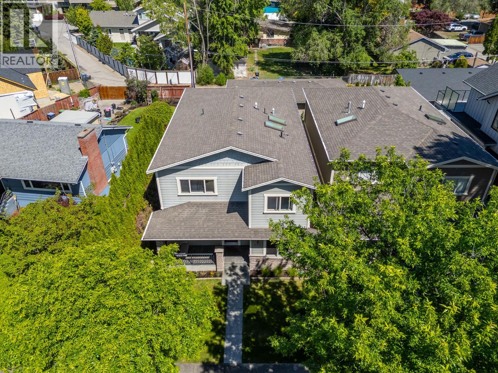 450 Francis Avenue