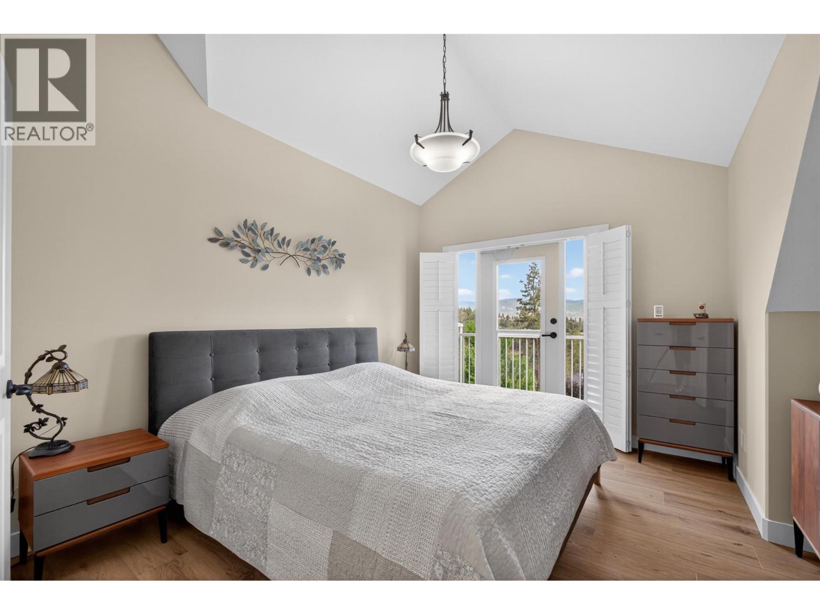 2478 Stone Grove Crescent