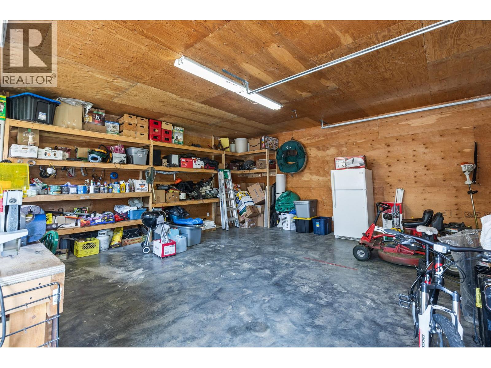 9631 Jensen Road
