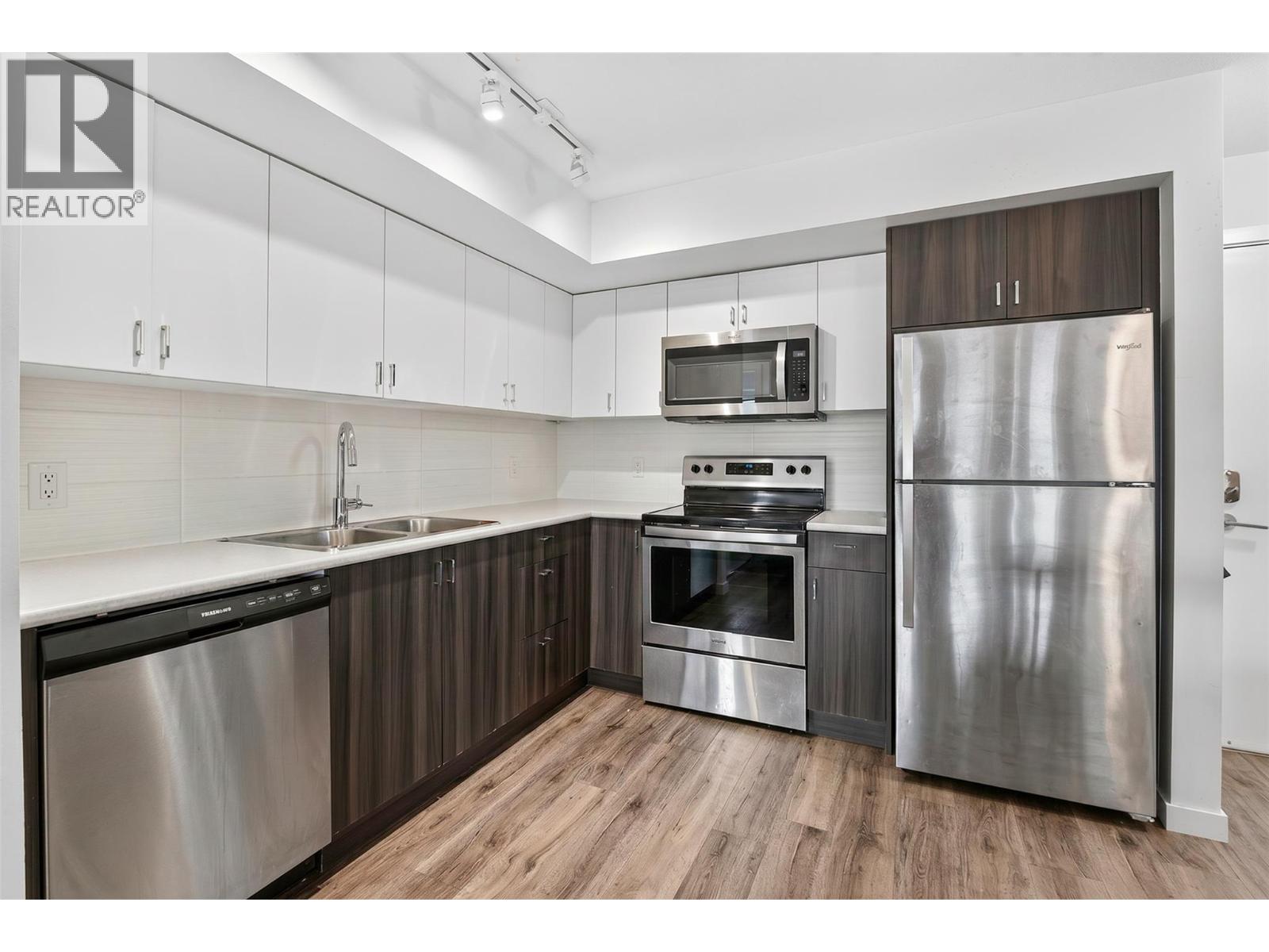 725 Academy Way Unit# 222