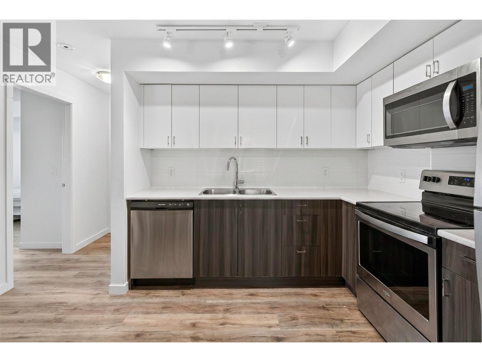 725 Academy Way Unit# 222