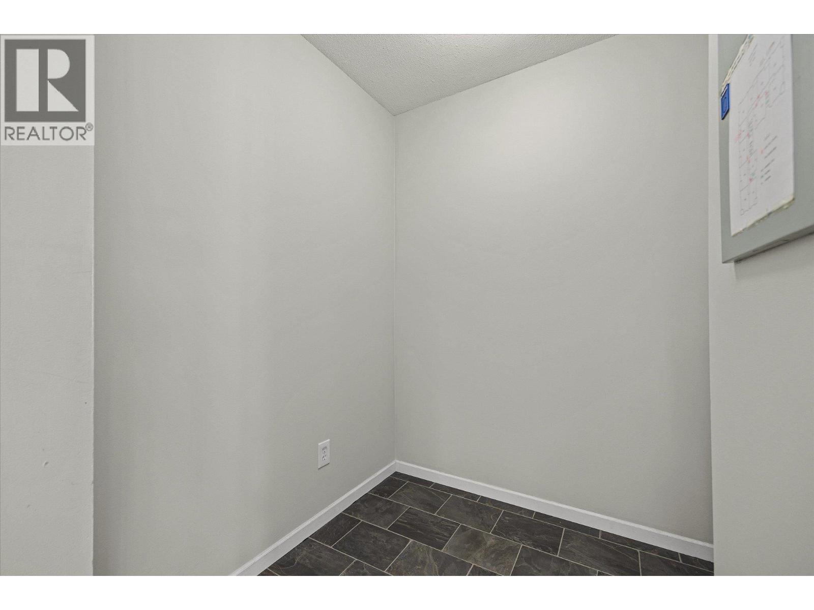 780 Houghton Road Unit# 406