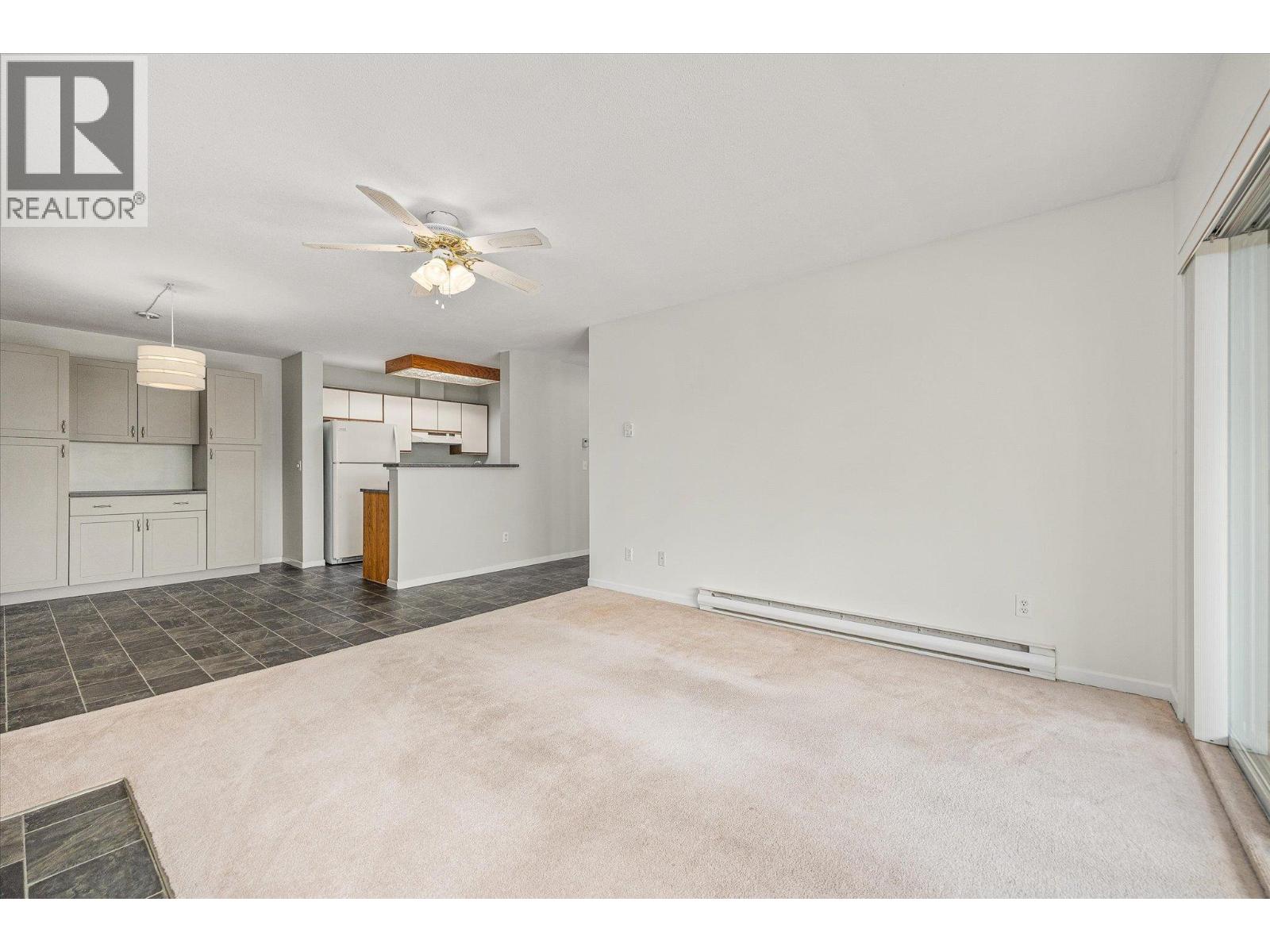 780 Houghton Road Unit# 406