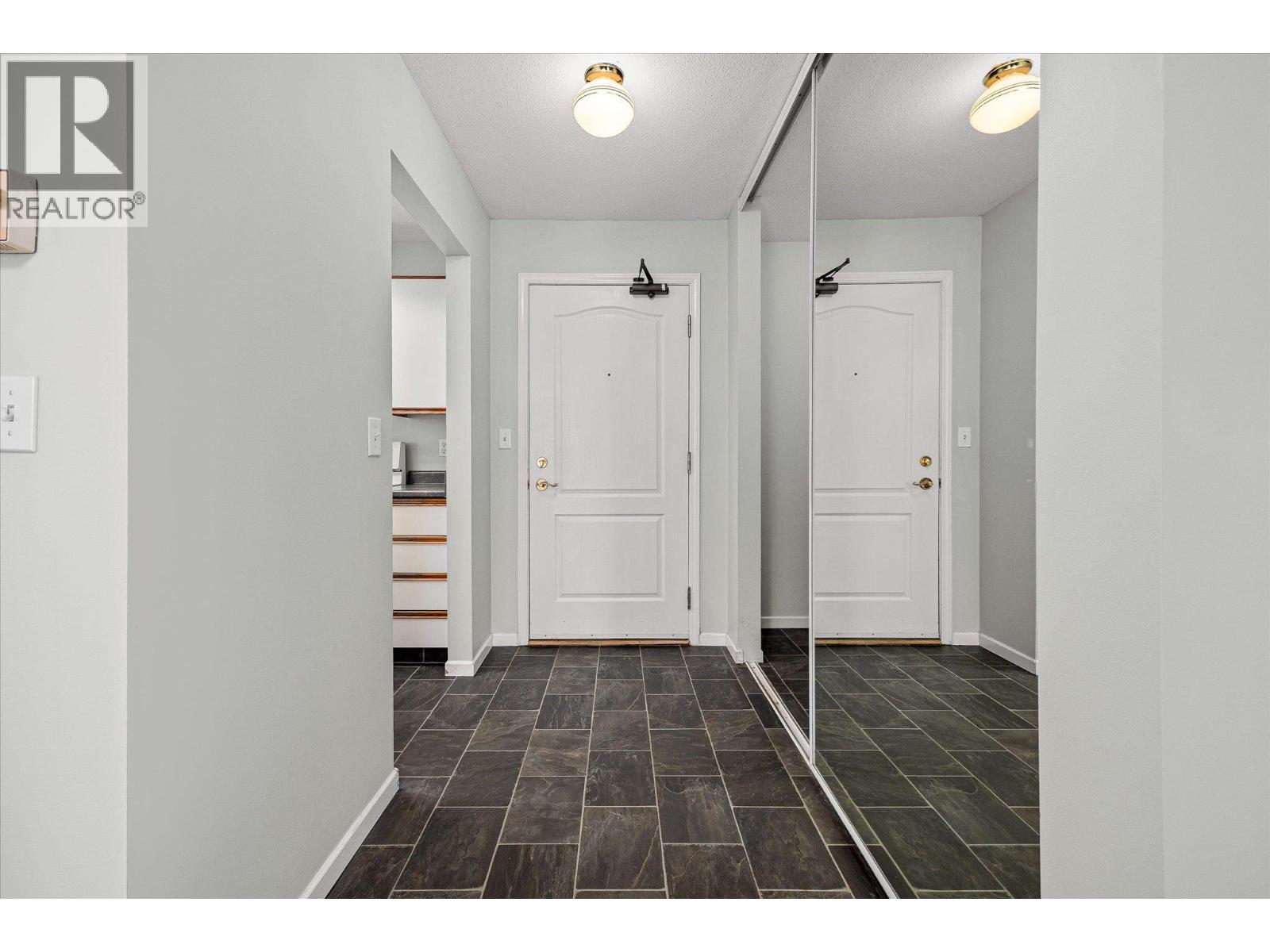 780 Houghton Road Unit# 406