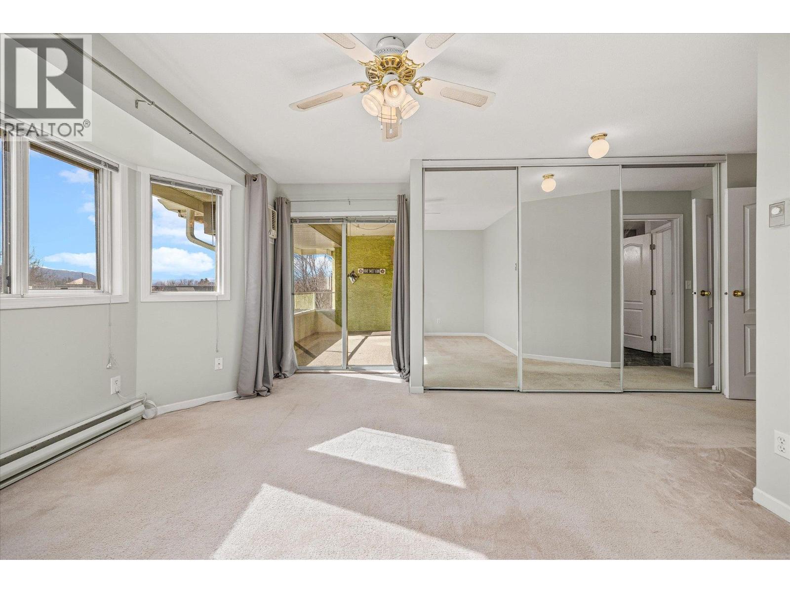 780 Houghton Road Unit# 406