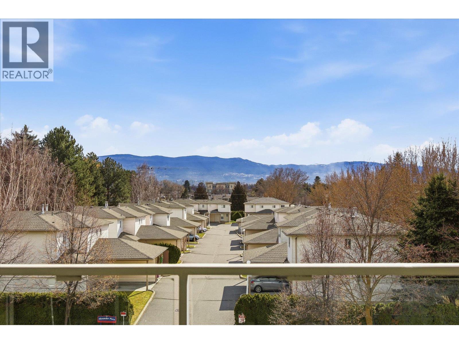 780 Houghton Road Unit# 406