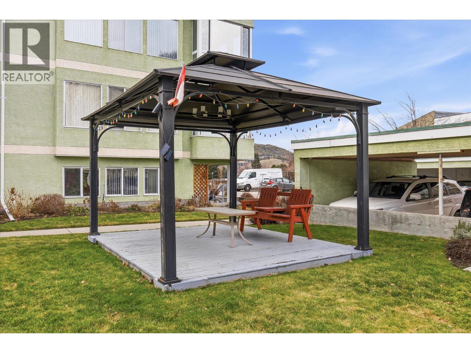 780 Houghton Road Unit# 406