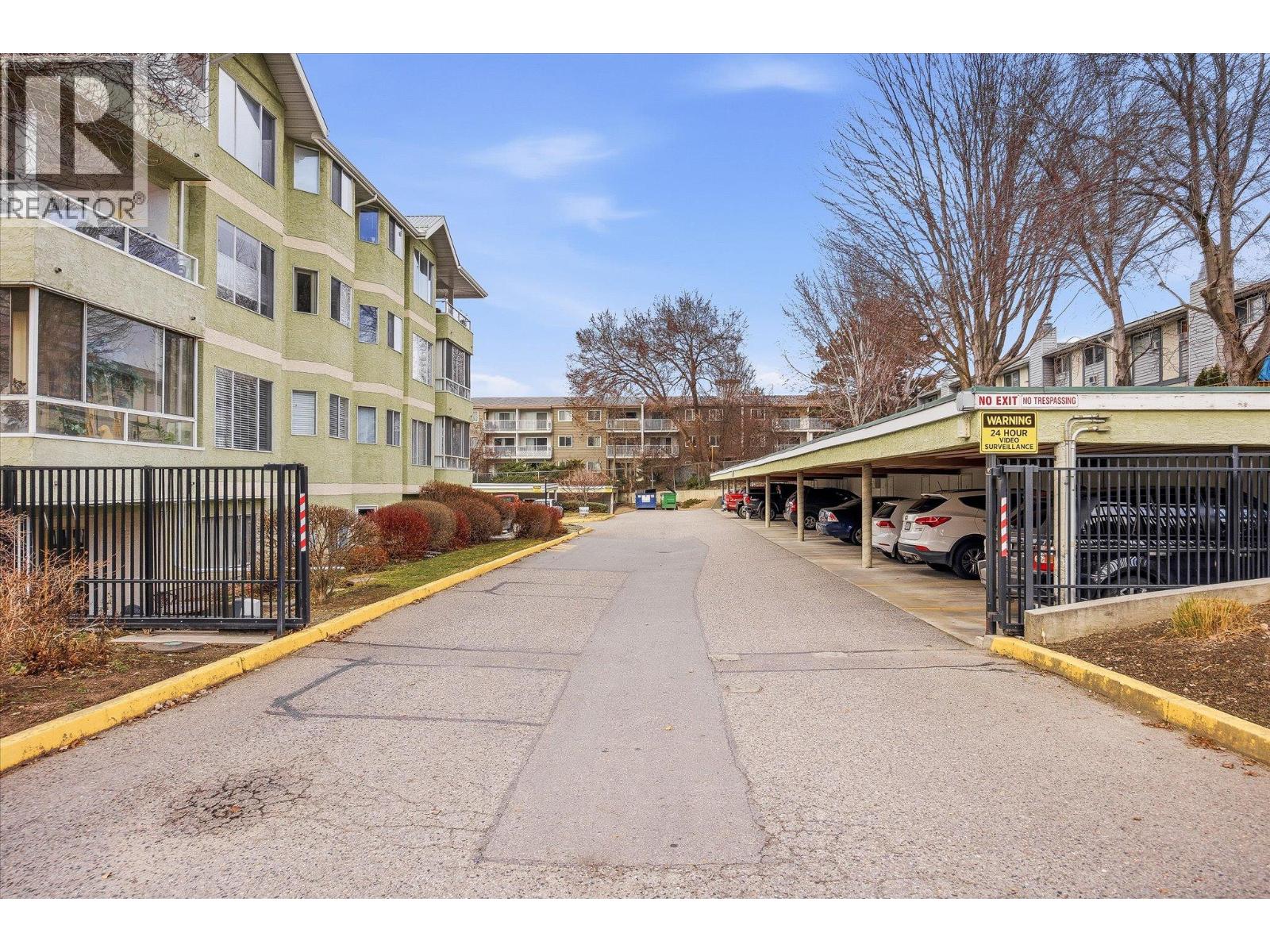 780 Houghton Road Unit# 406