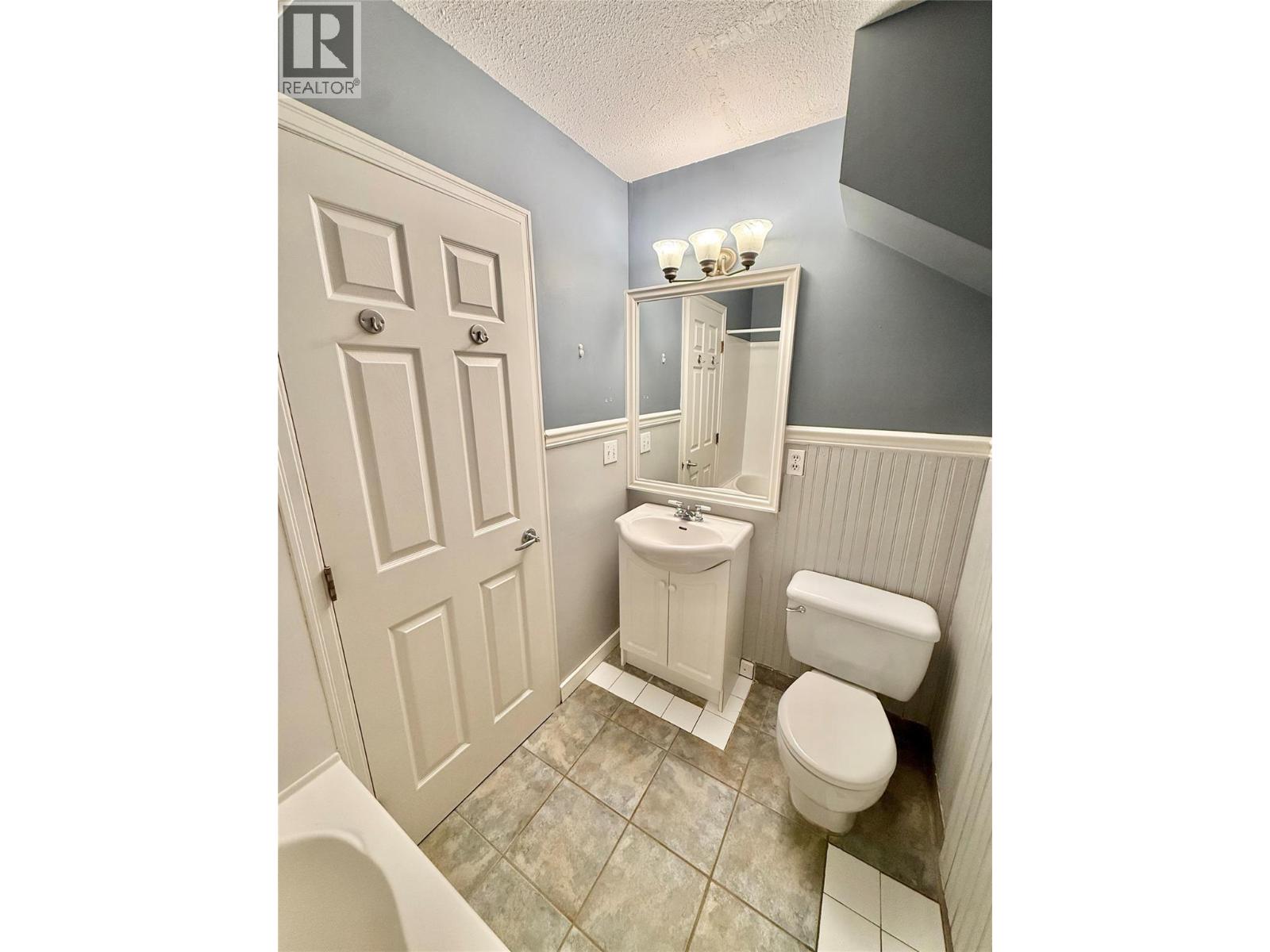 3155 gordon Drive Unit# 404