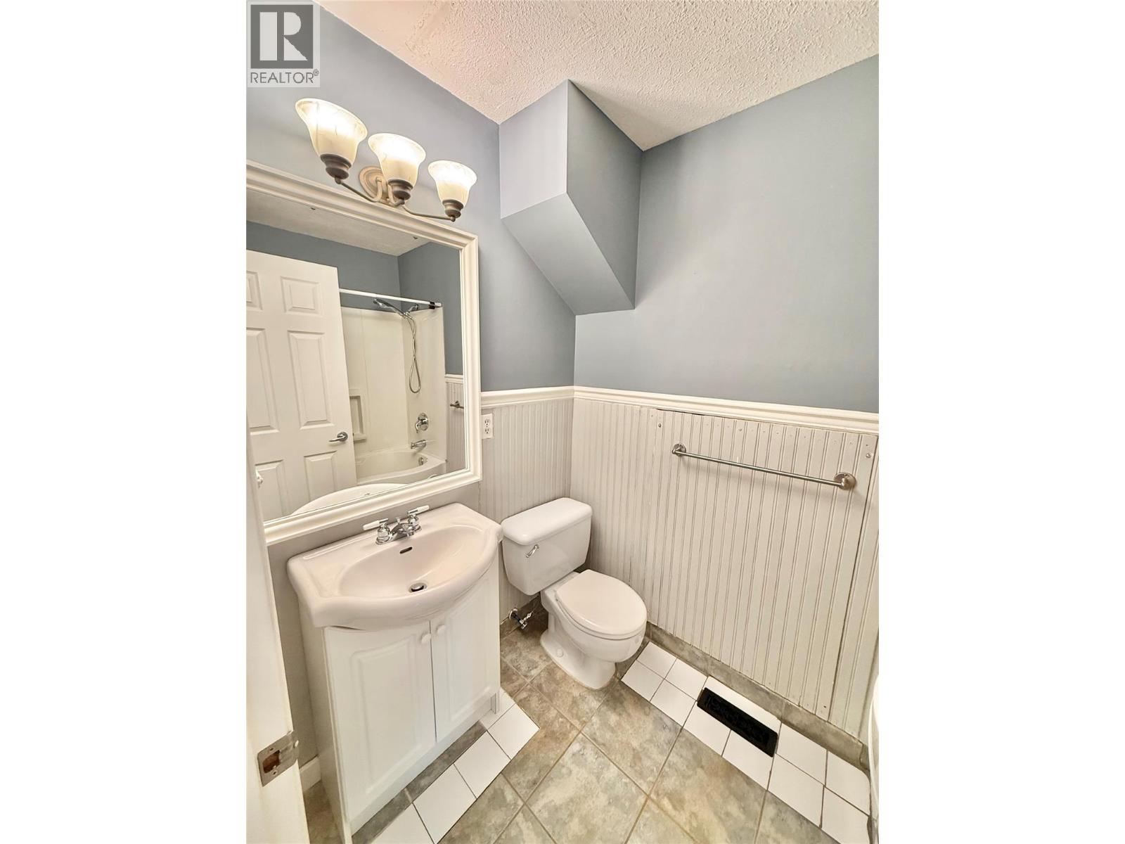 3155 gordon Drive Unit# 404