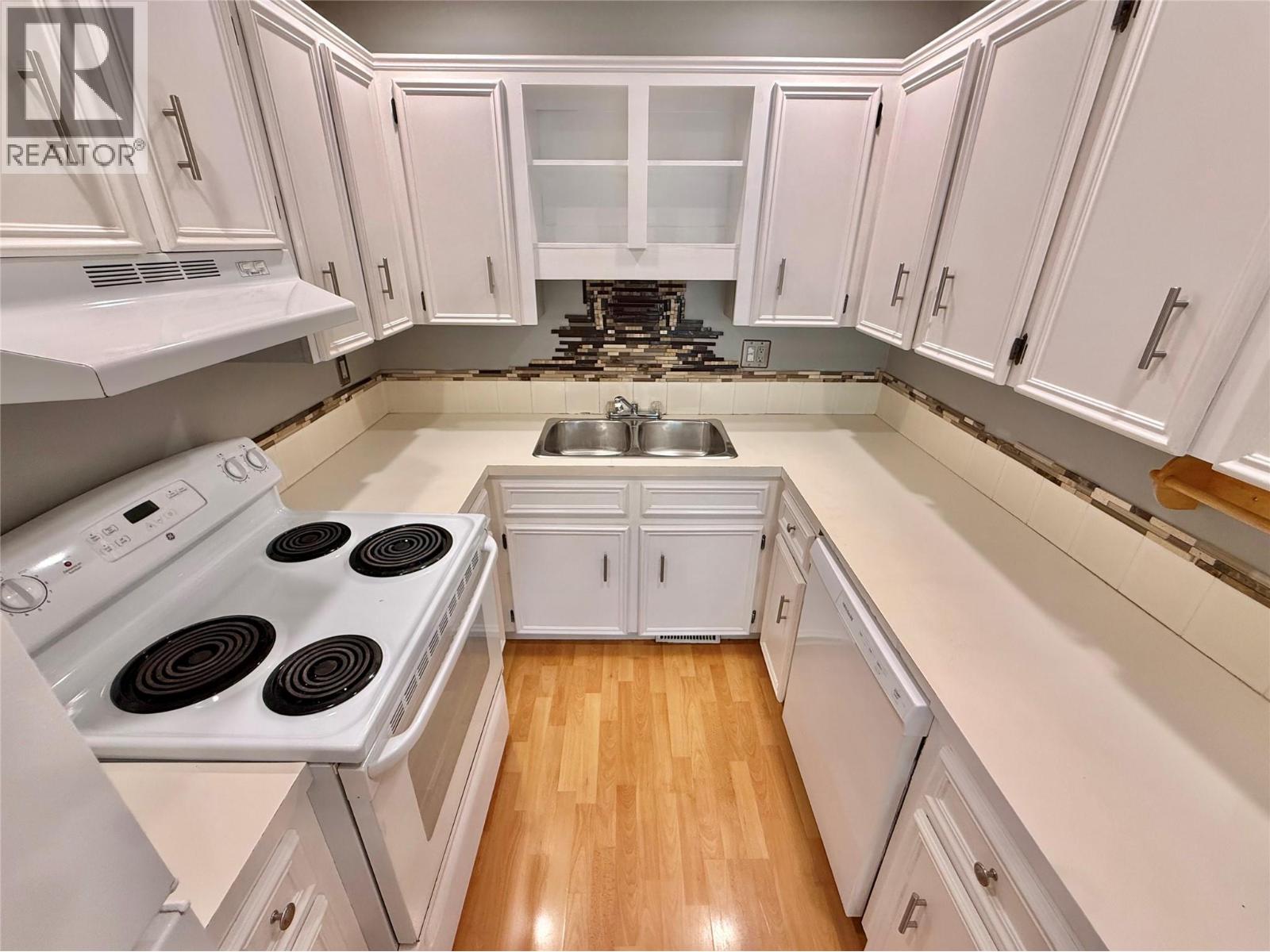 3155 gordon Drive Unit# 404
