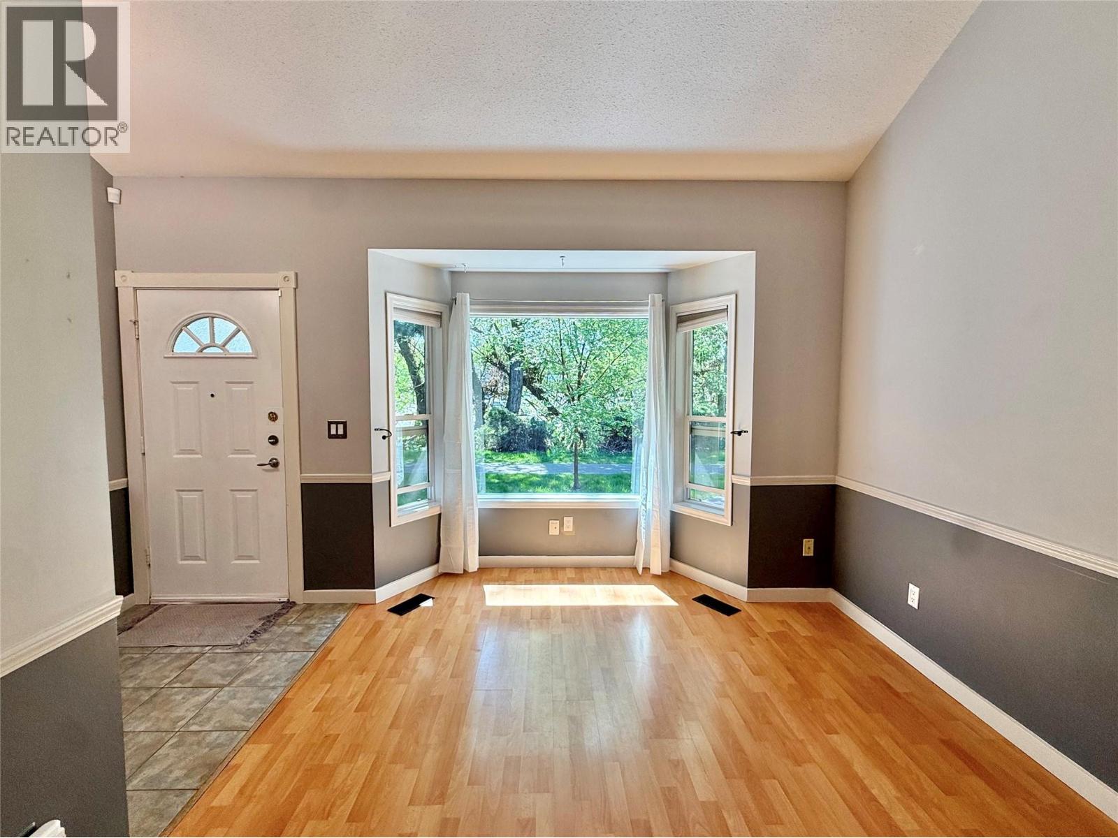 3155 gordon Drive Unit# 404