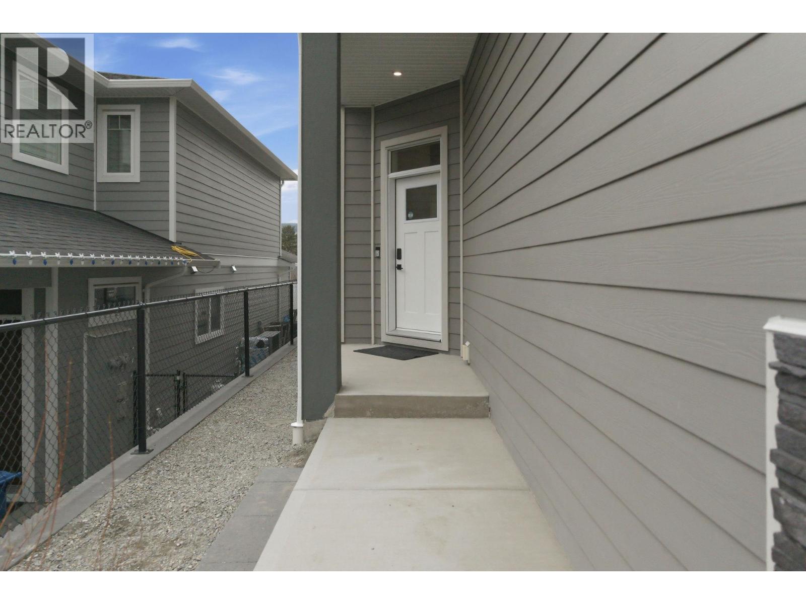 3355 Hawks Crescent