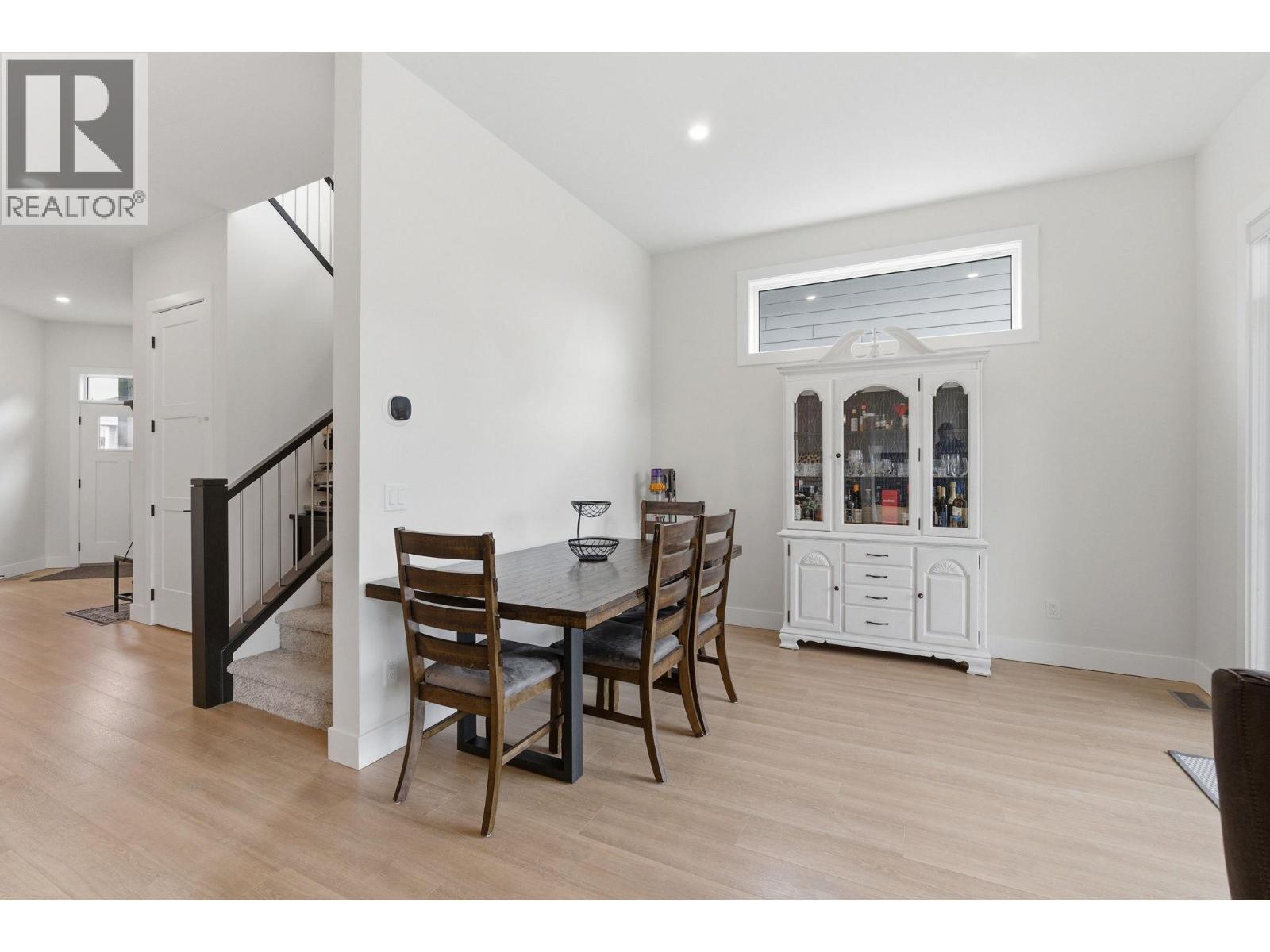 3355 Hawks Crescent