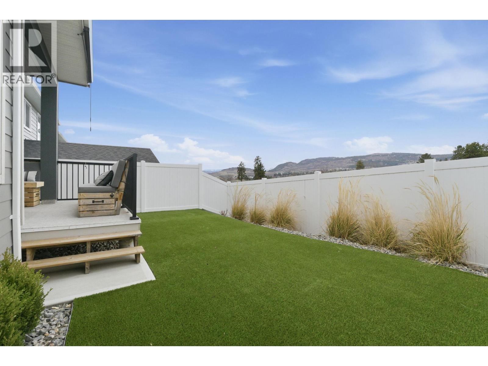3355 Hawks Crescent