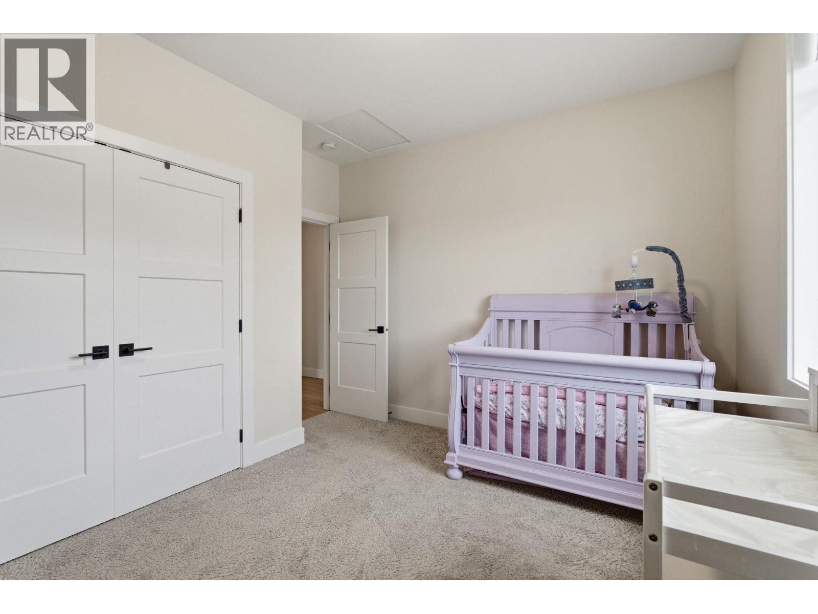 3355 Hawks Crescent