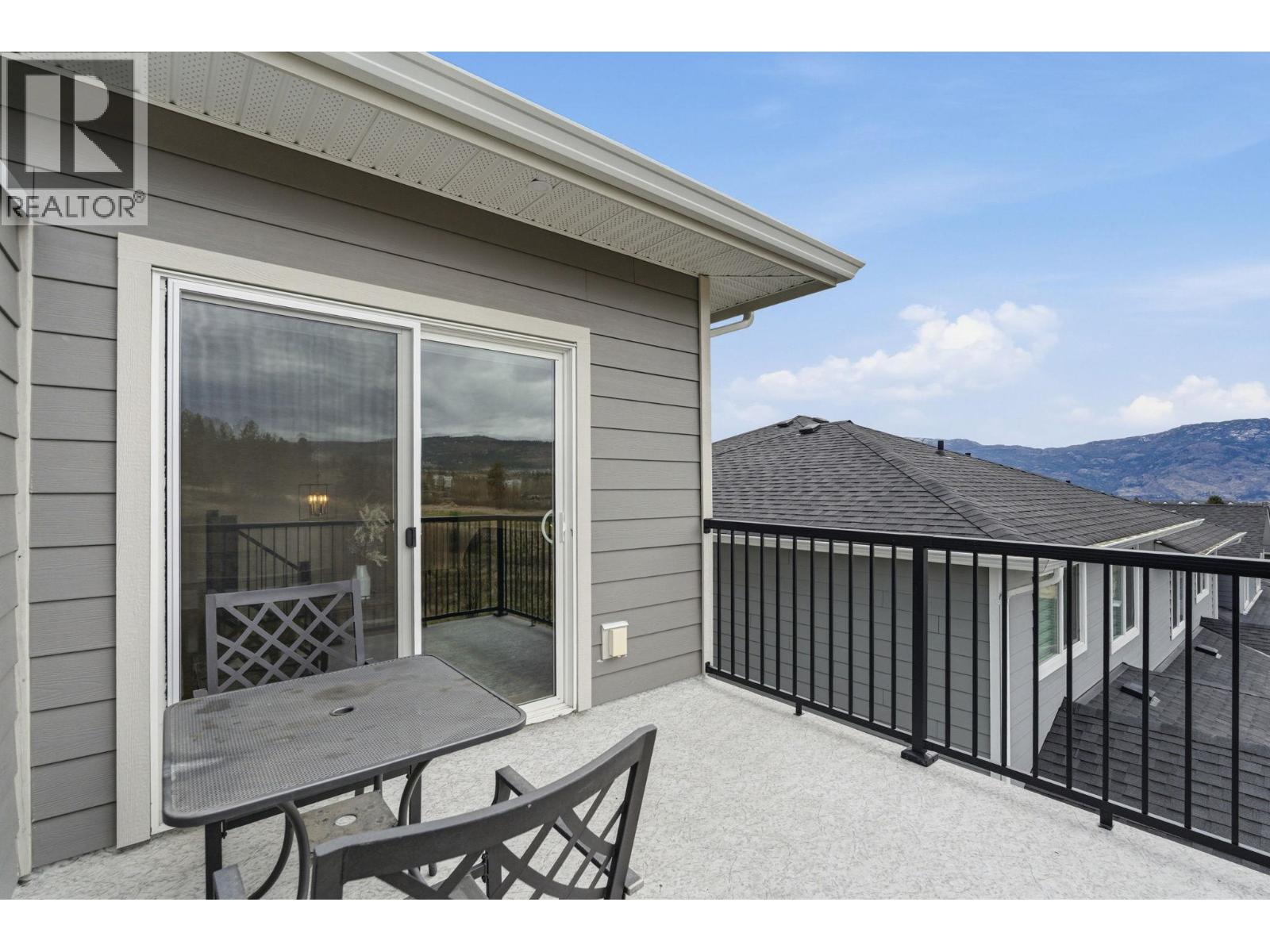 3355 Hawks Crescent