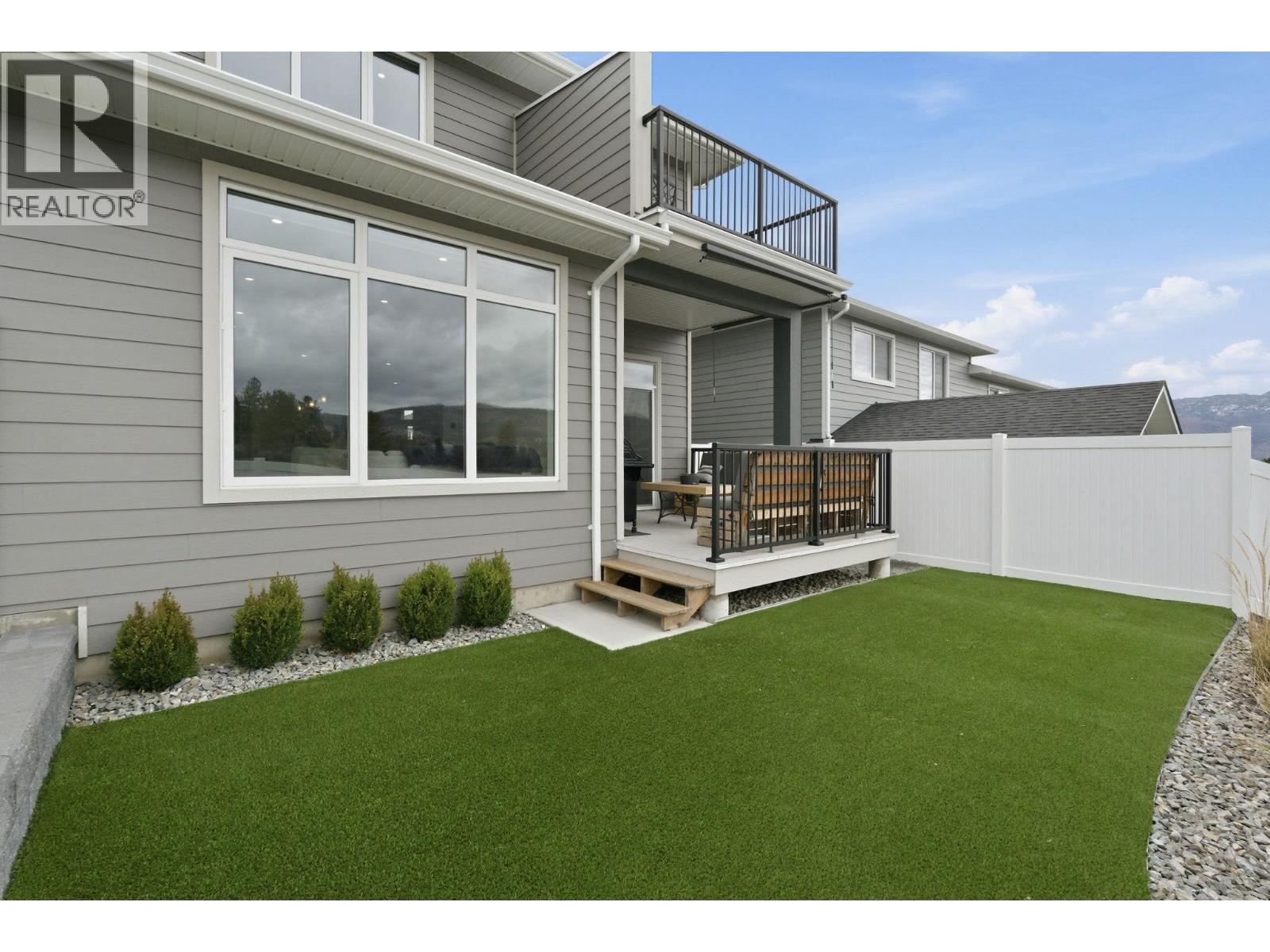 3355 Hawks Crescent