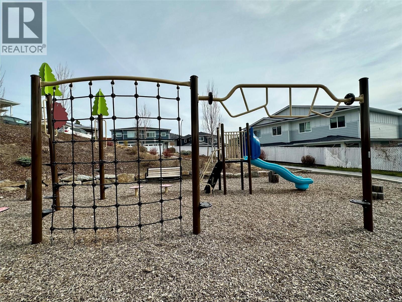 3355 Hawks Crescent