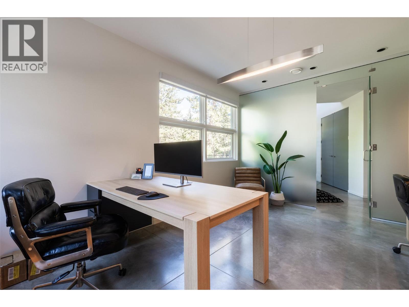 324 Clifton Road