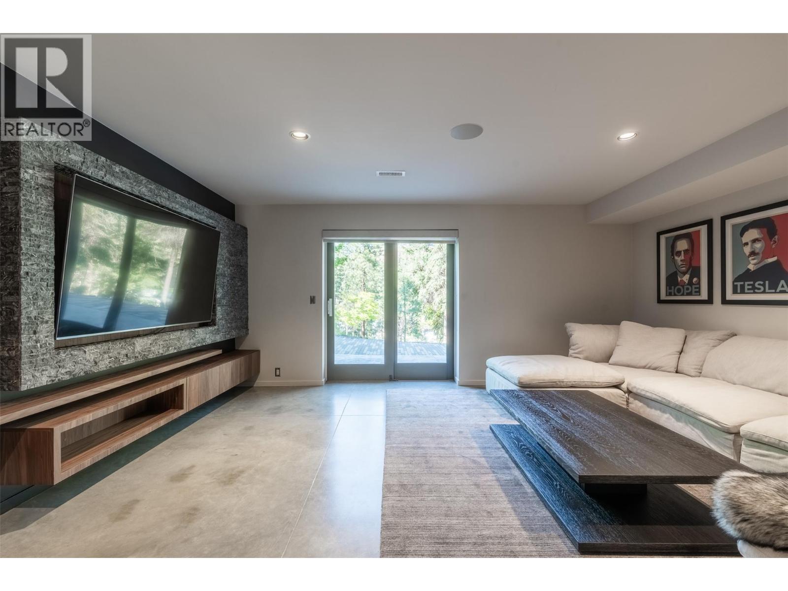 324 Clifton Road