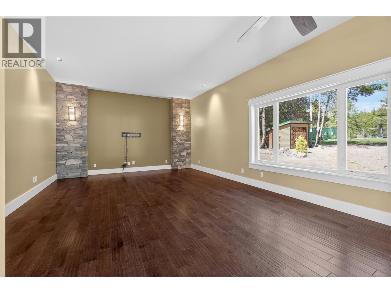 7319 Trapper Court