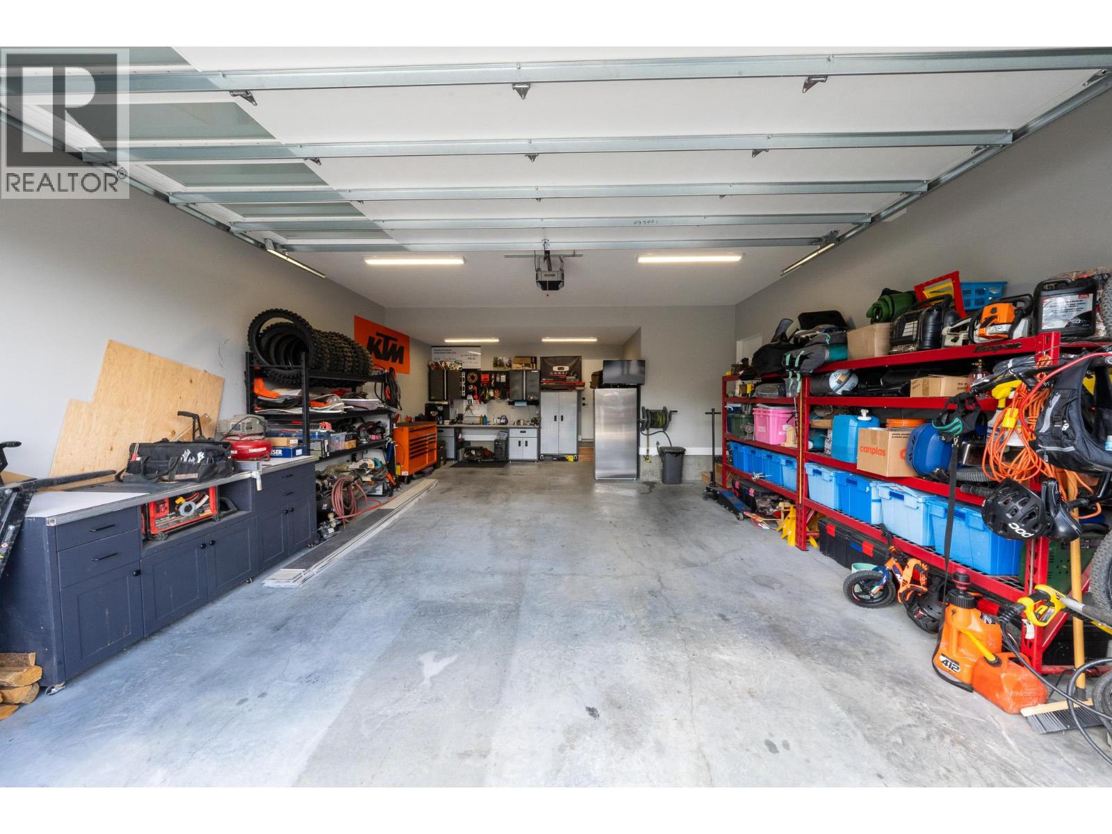2846 Canyon Crest Drive