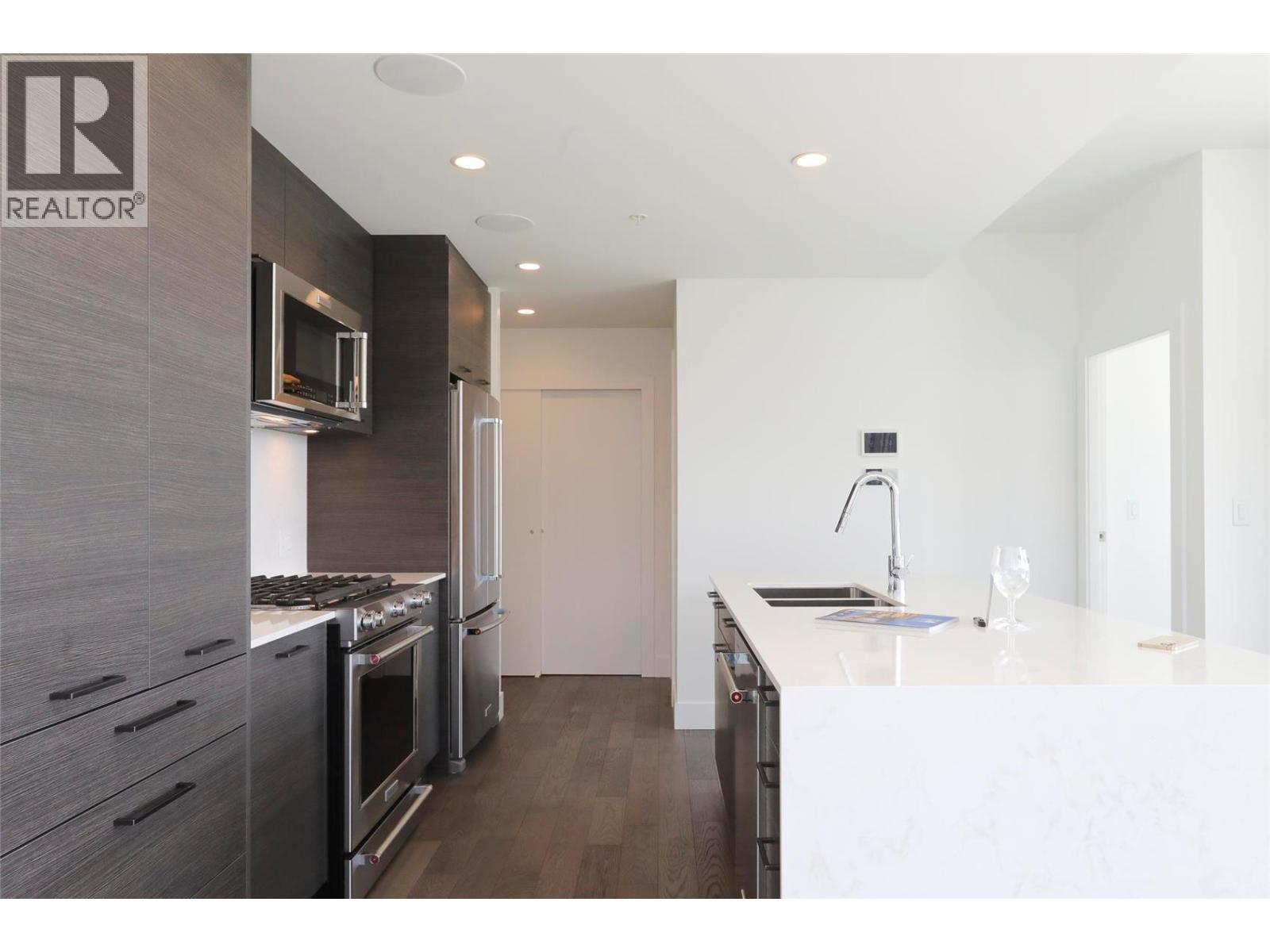 1181 Sunset Drive Unit# 807