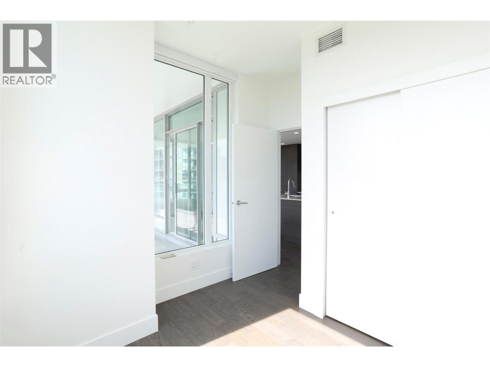 1181 Sunset Drive Unit# 807