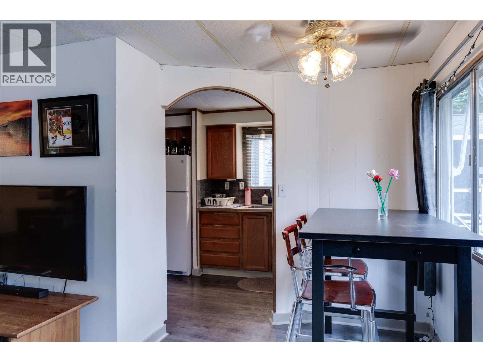 1999 97 Highway S Unit# 109