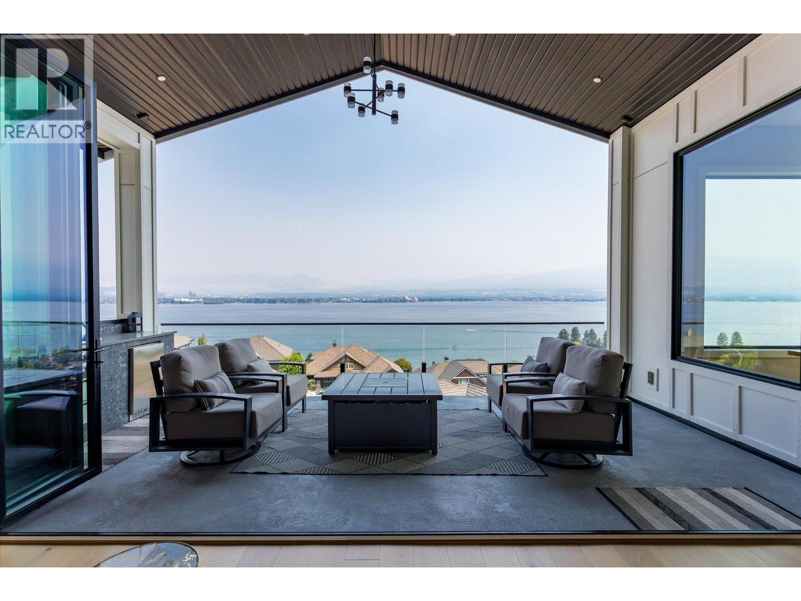 2585 Casa Palmero Drive