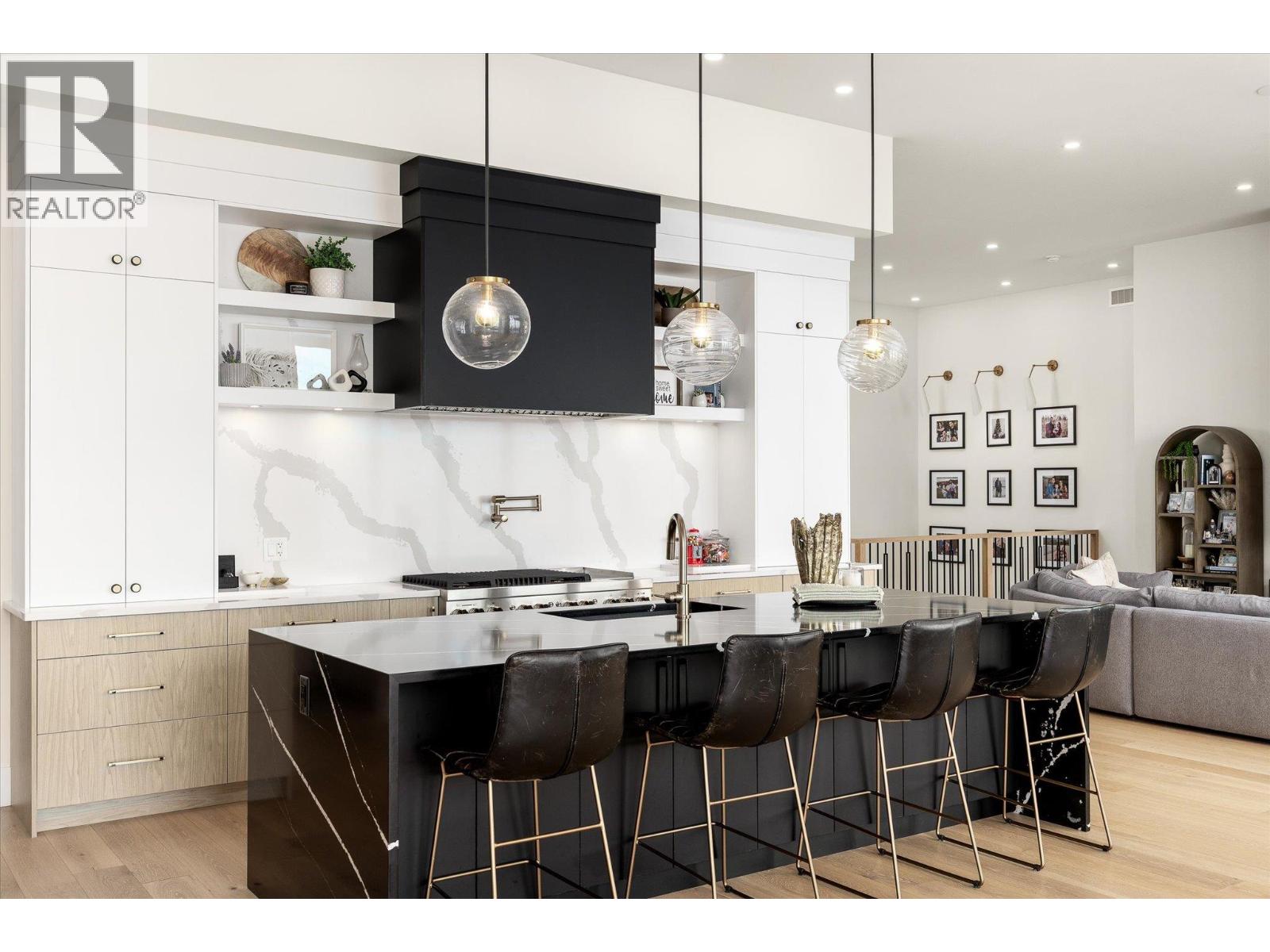 2585 Casa Palmero Drive