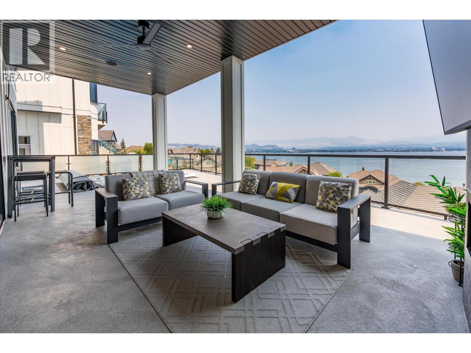 2585 Casa Palmero Drive
