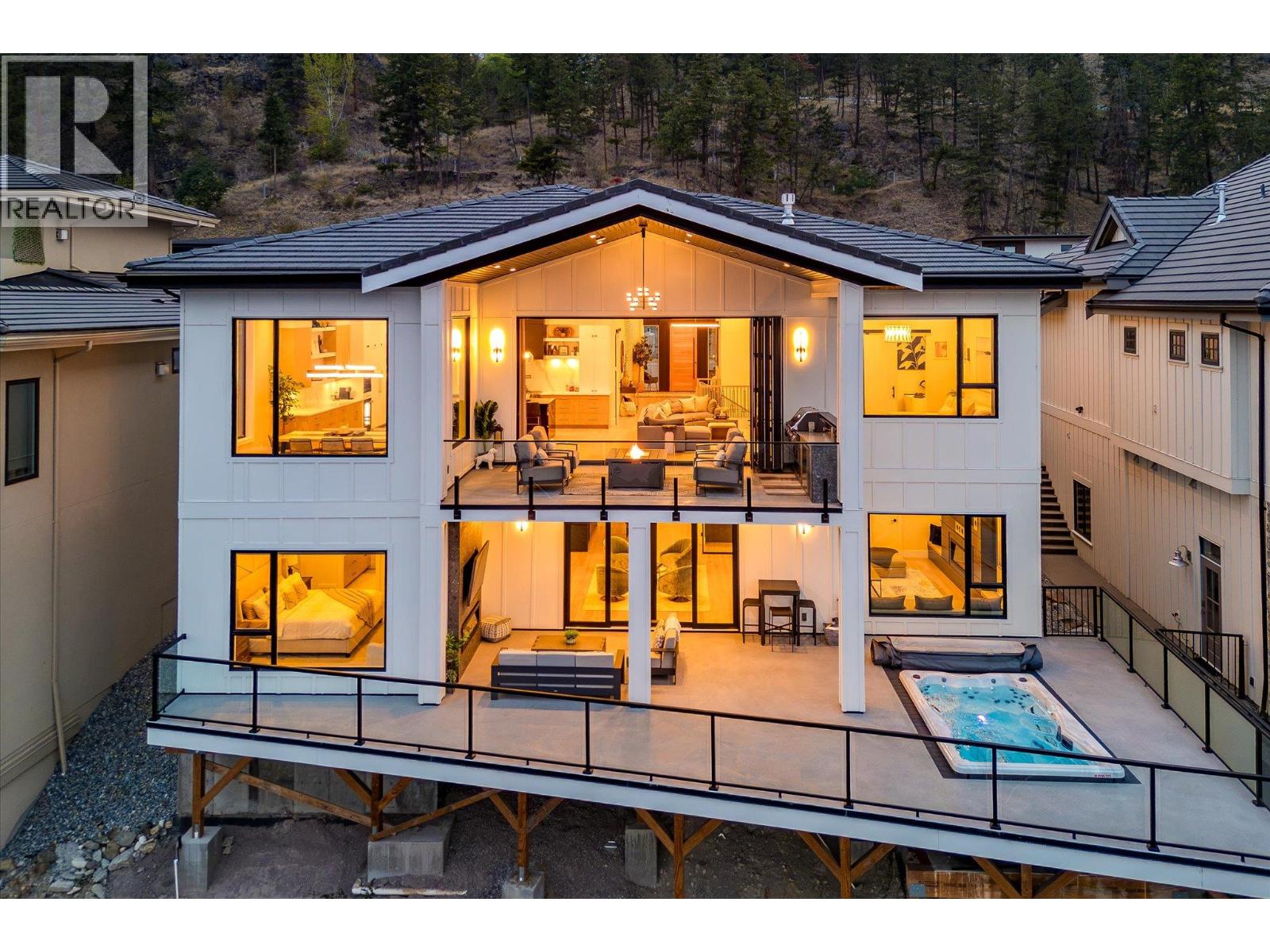 2585 Casa Palmero Drive