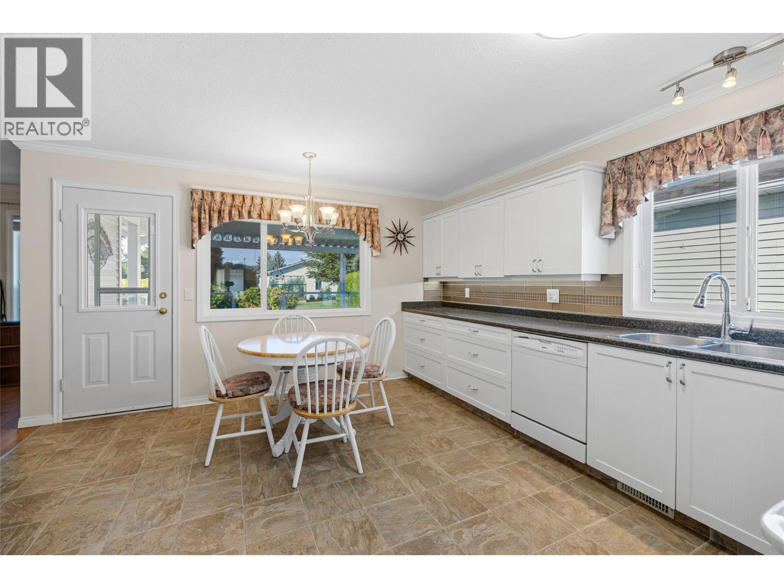 1255 RAYMER Avenue Unit# 548