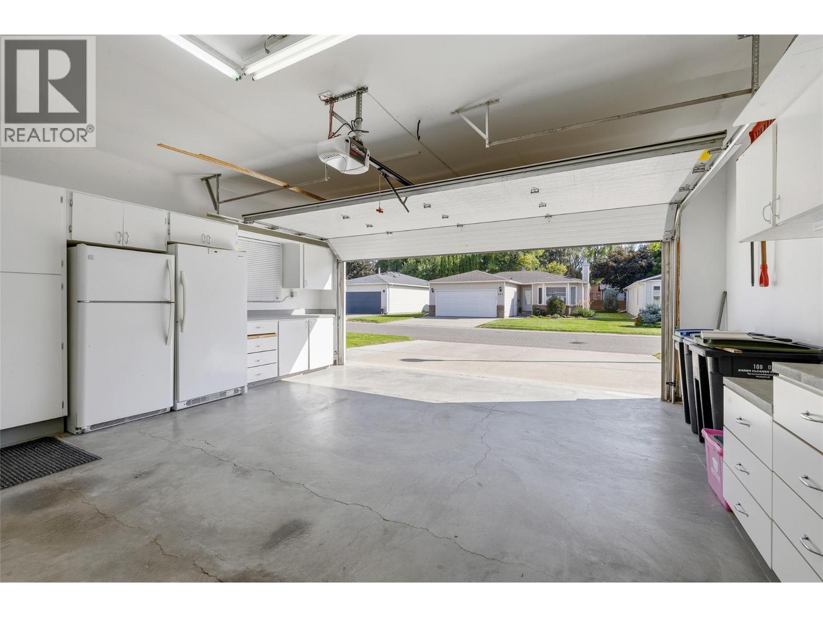 1255 RAYMER Avenue Unit# 548