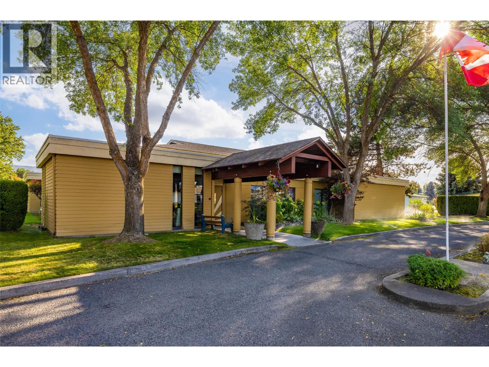 1255 RAYMER Avenue Unit# 548