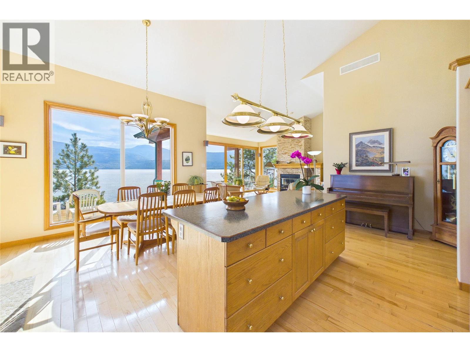 17538 Coral Beach Road