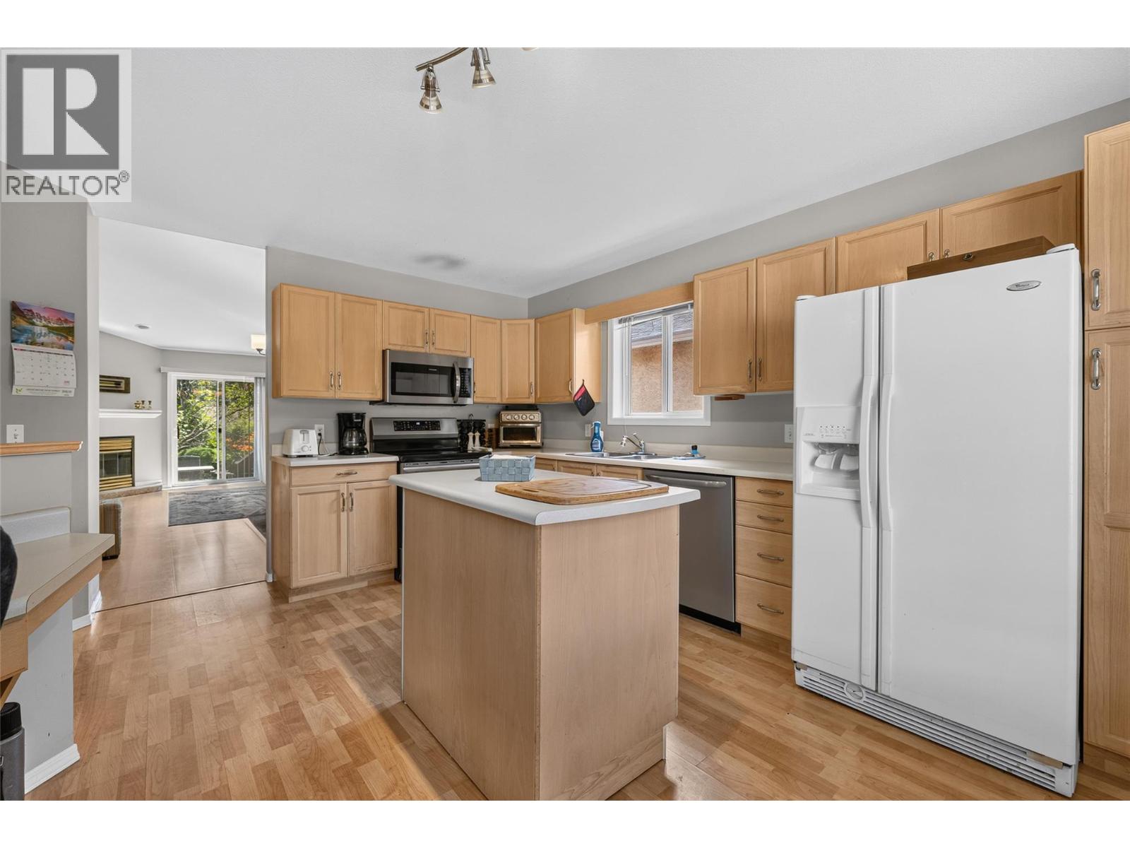 2210 LOUIE Drive Unit# 91