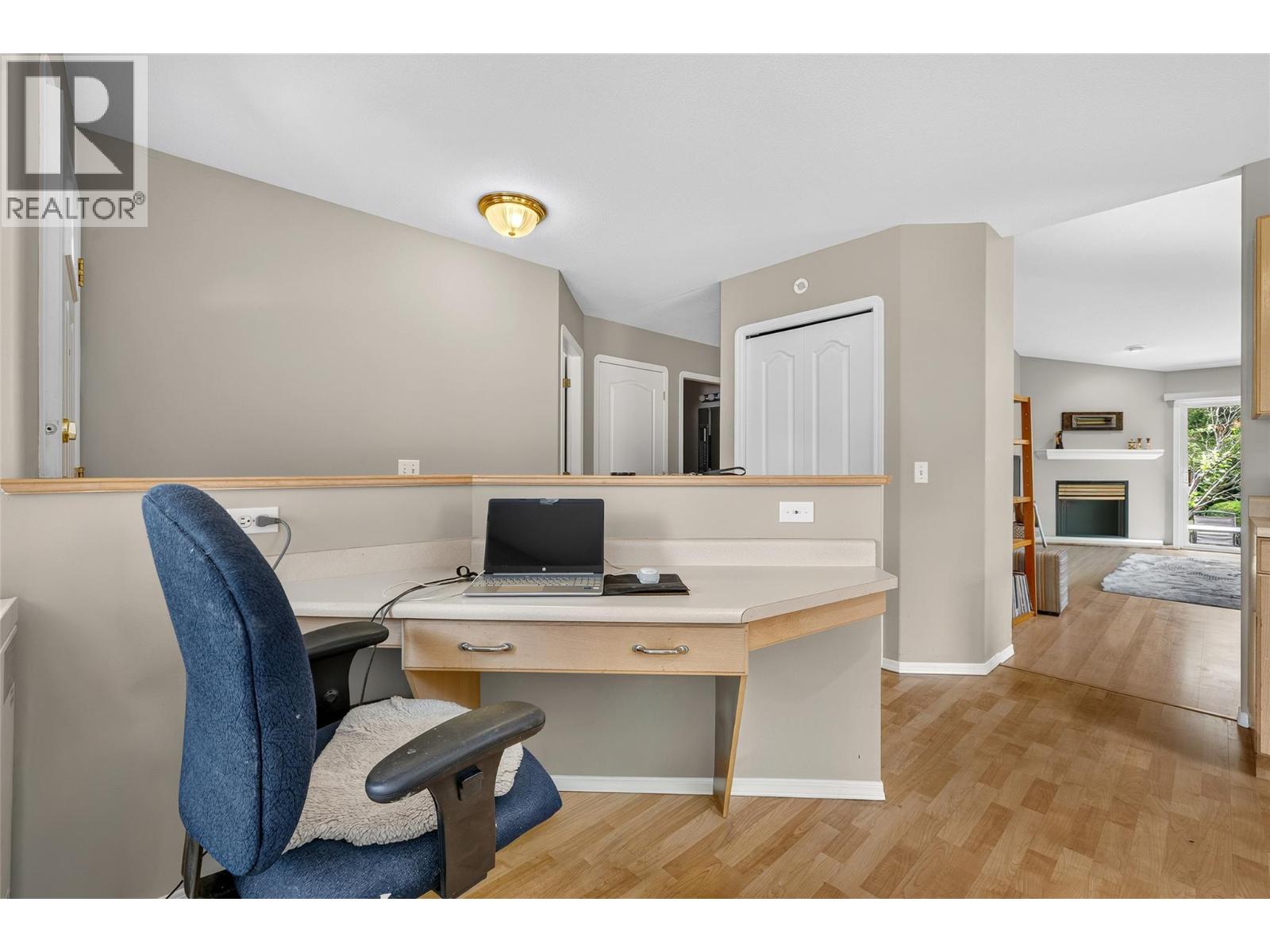 2210 LOUIE Drive Unit# 91