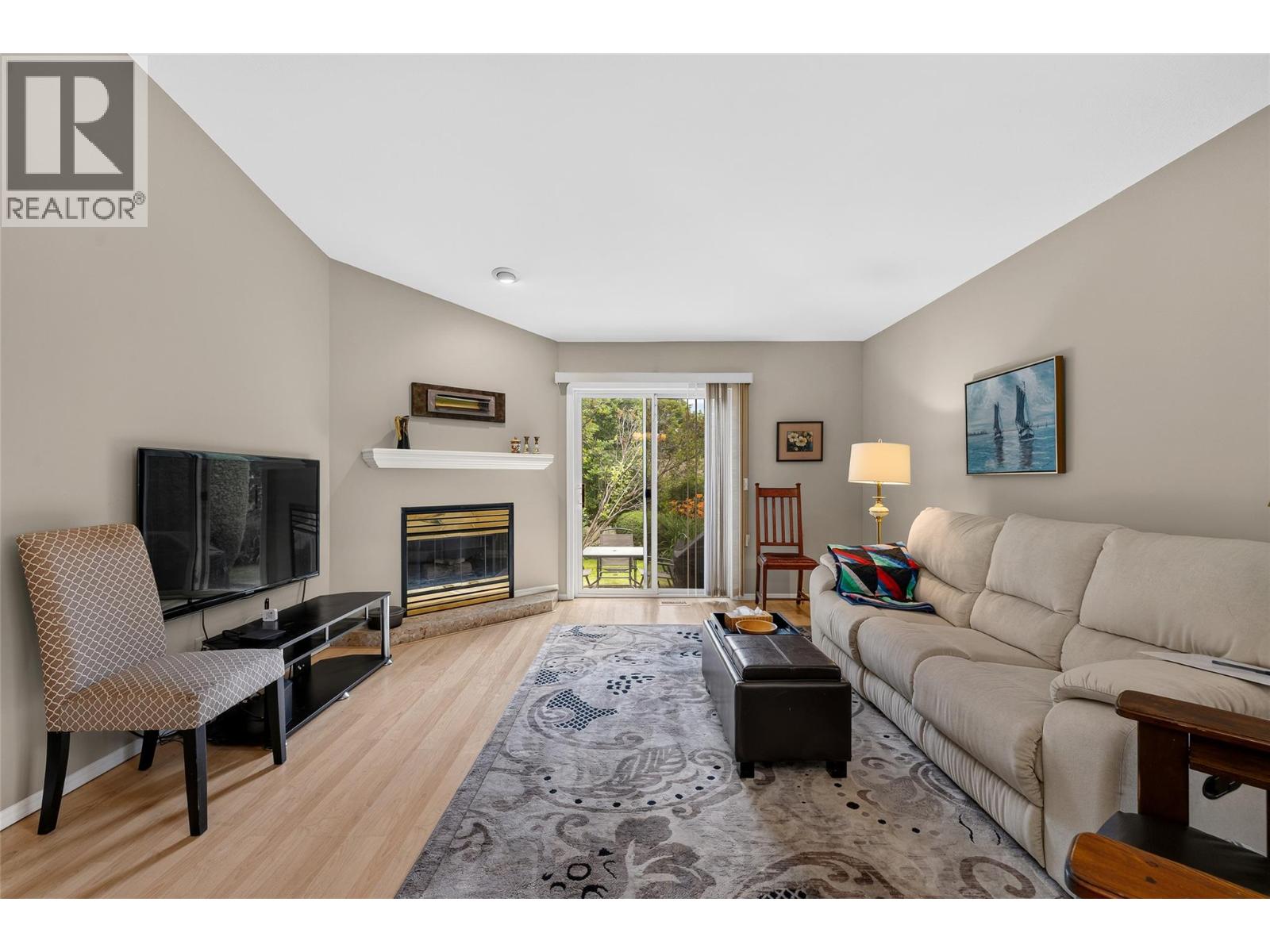 2210 LOUIE Drive Unit# 91