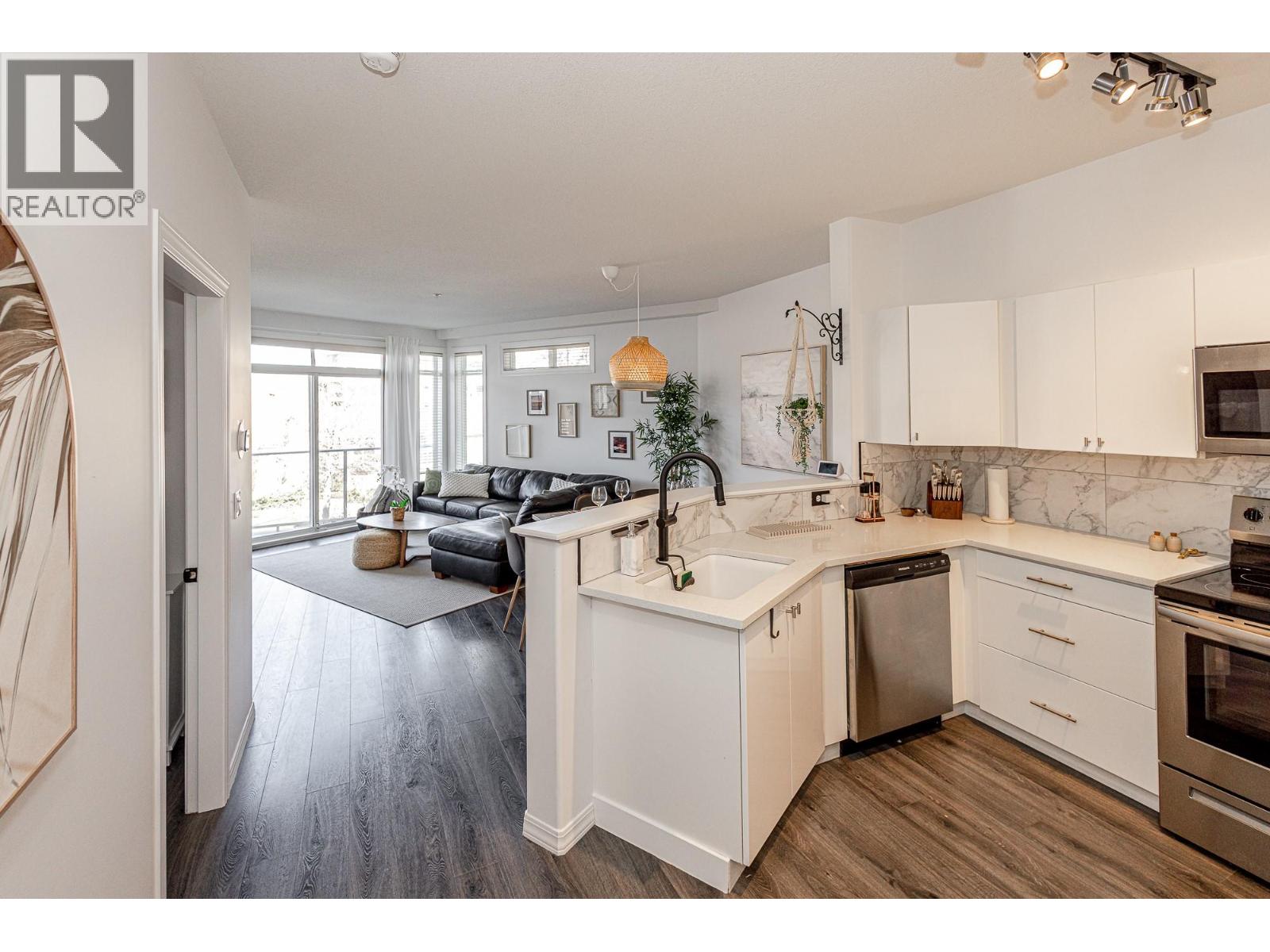 1088 Sunset Drive Unit# 427