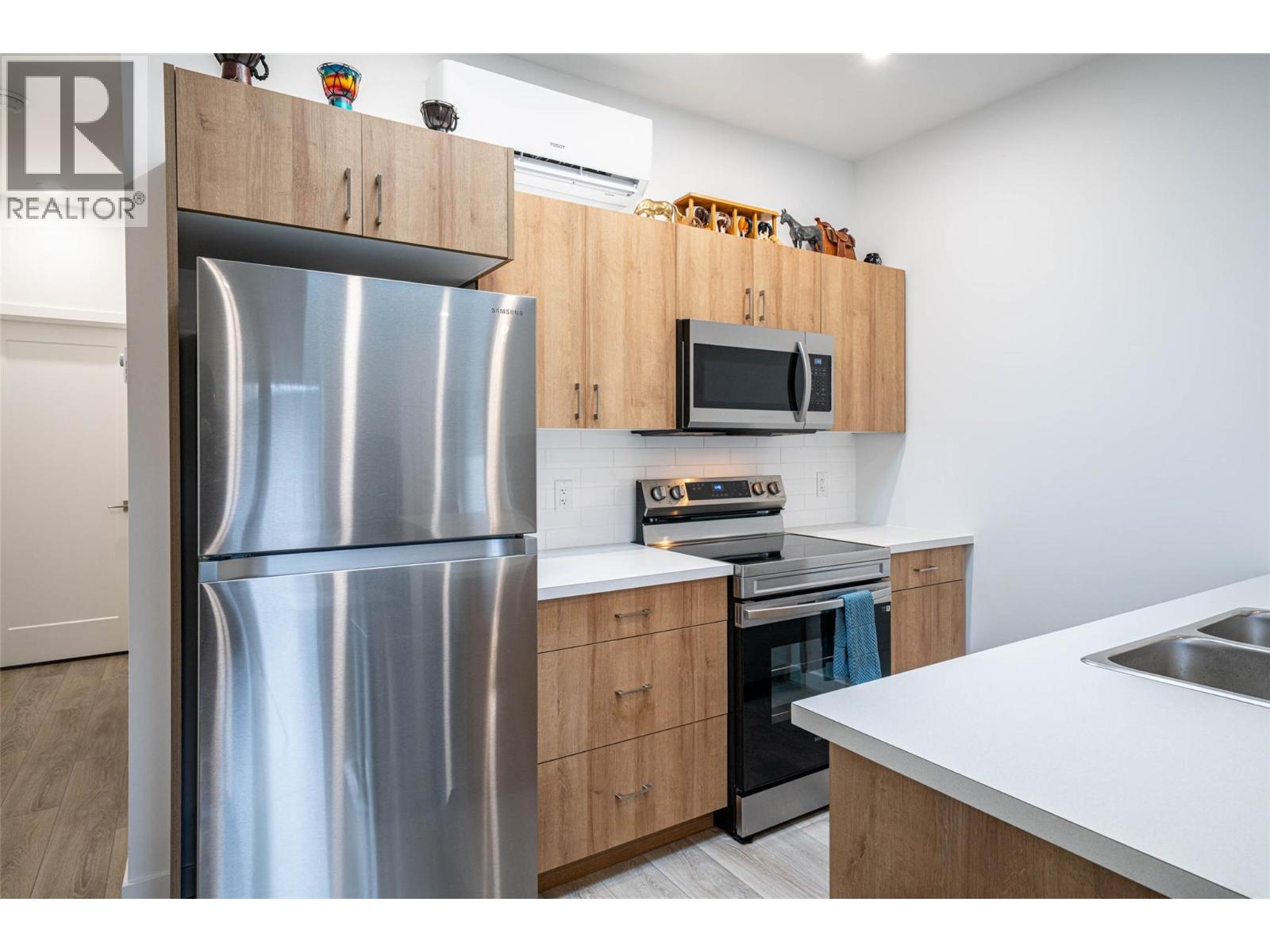 8900 Jim Bailey Road Unit# 206E