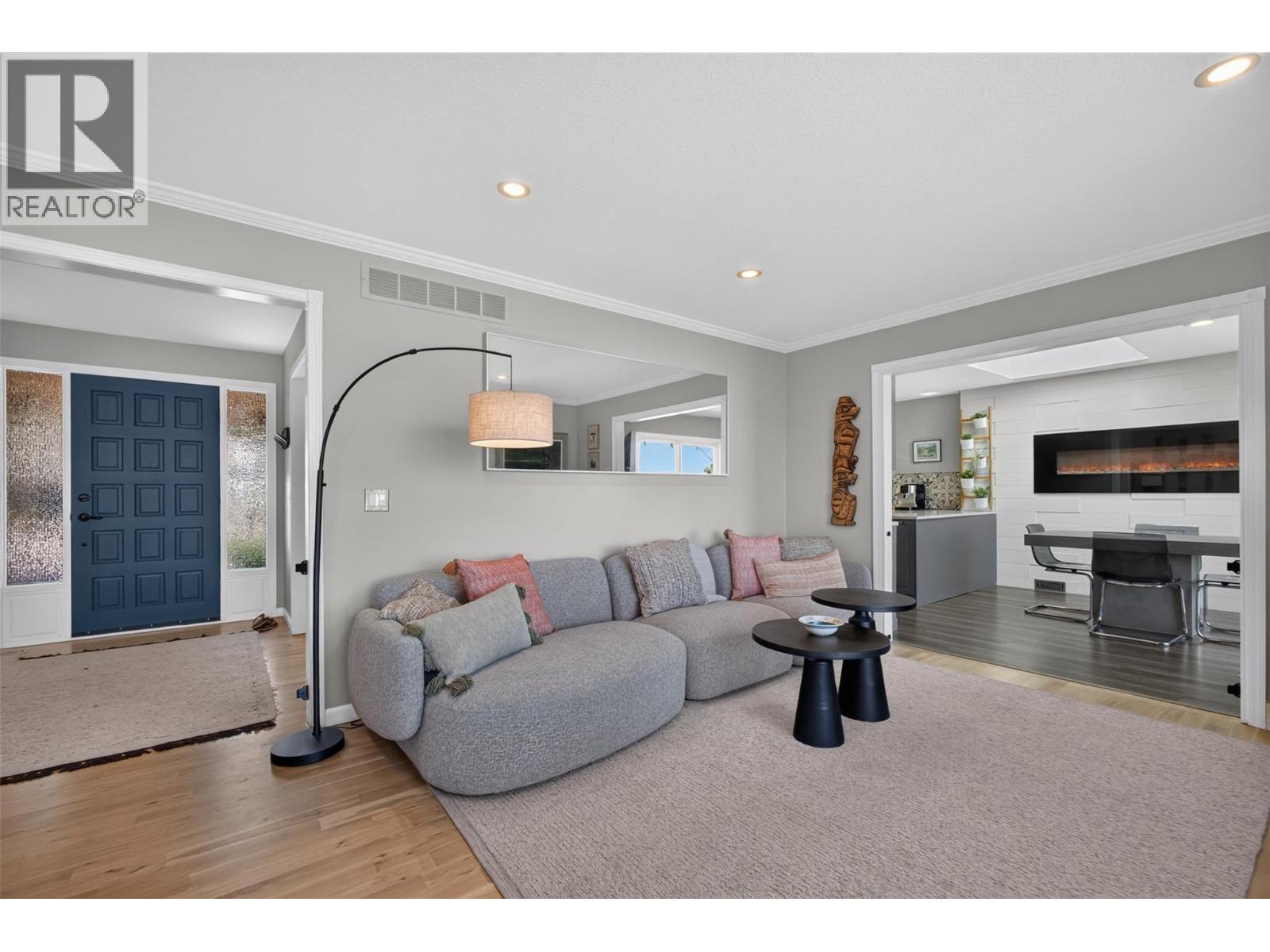 1863 Horizon Drive