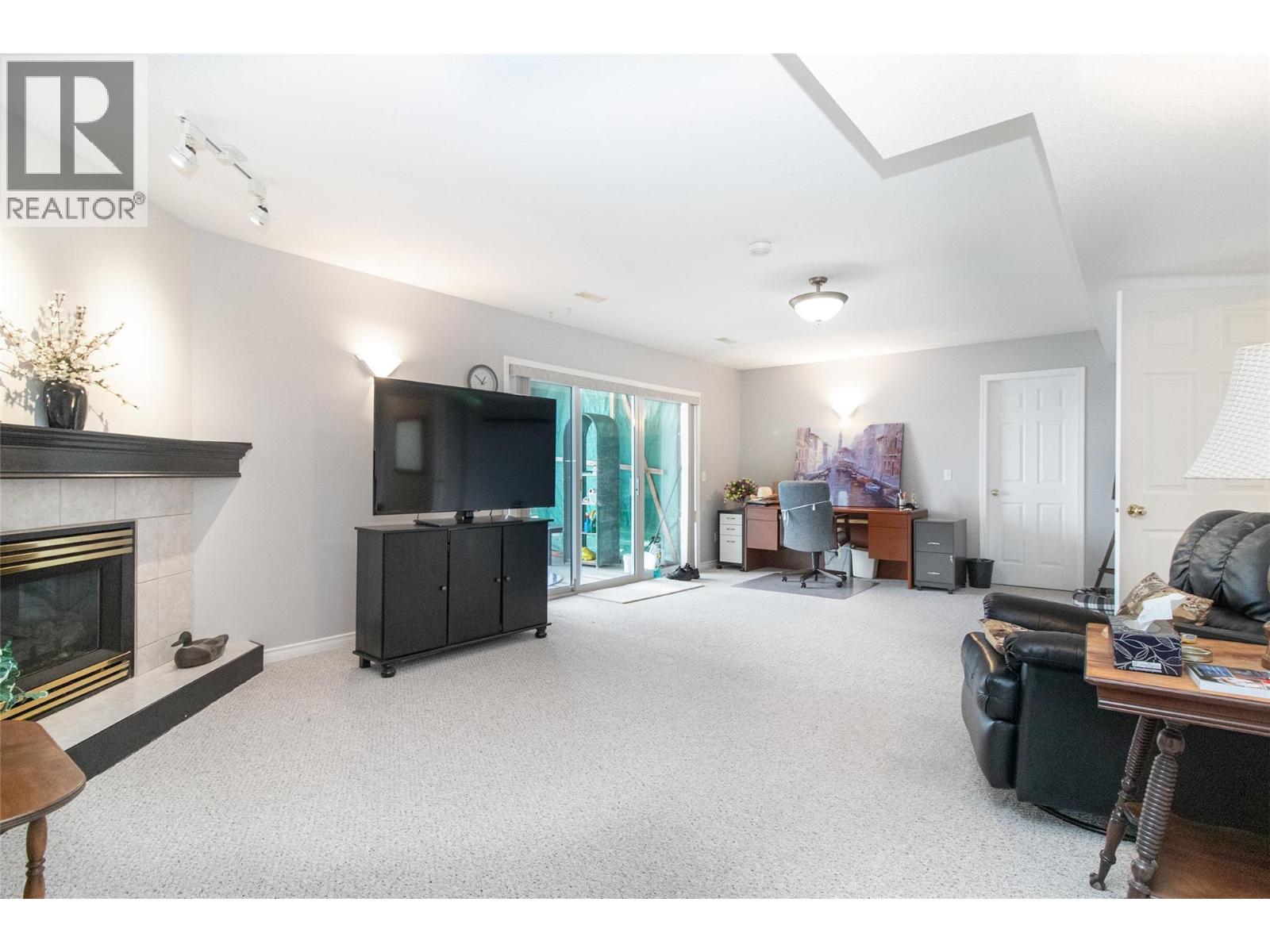 3527 Glen Eagles Drive